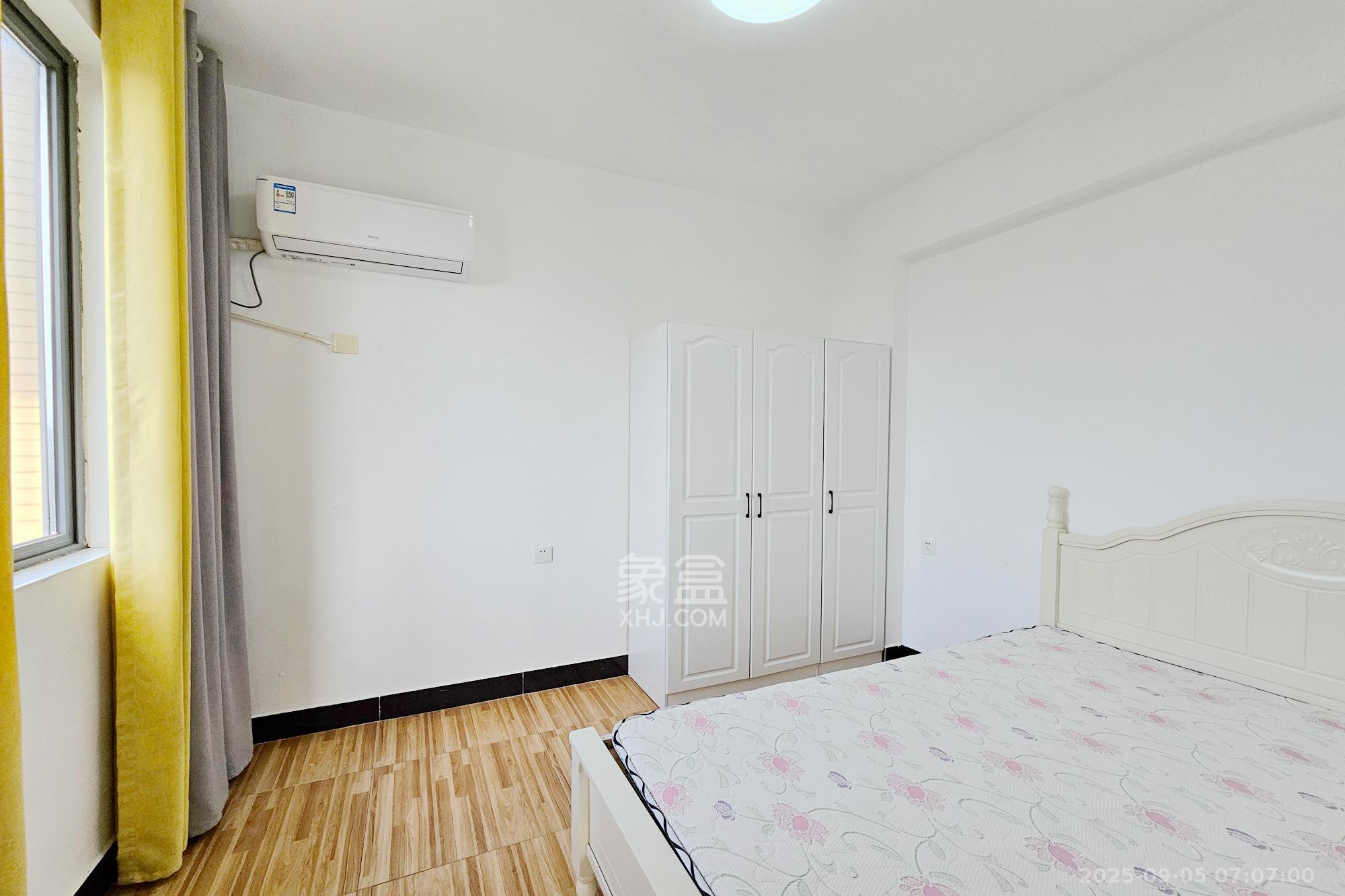 明大佳园  2室1厅1卫    82.0万 明大佳园  2室1厅1卫    82.0万卧室