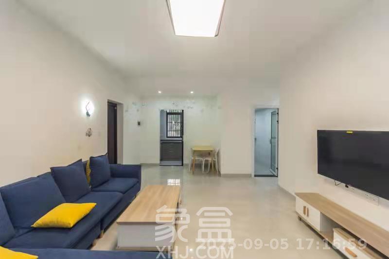 三景华御  3室2厅2卫   72.00万