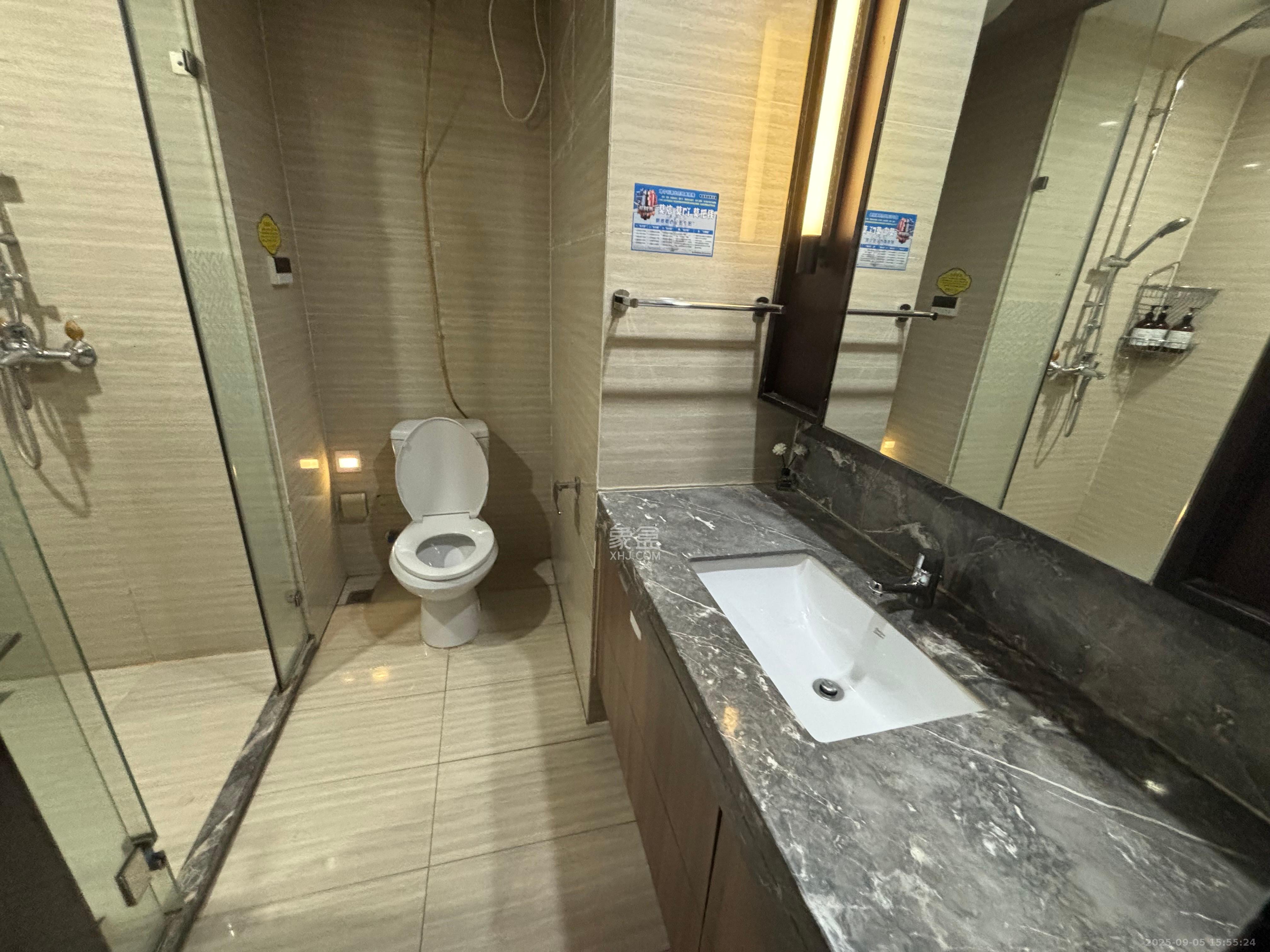 华远国际公寓 1室1厅1卫 2500.0元/月 华远国际公寓 1室1厅1卫 2500.0元/月室内图