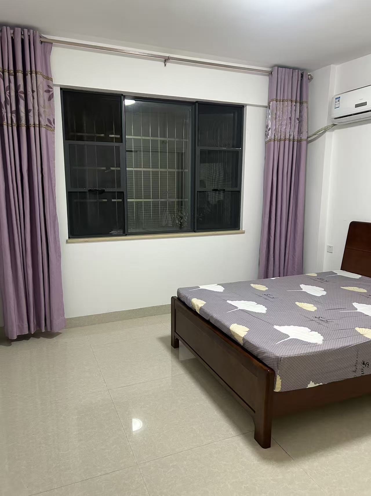 宝庆花园  3室2厅1卫   2300.00元/月室内图