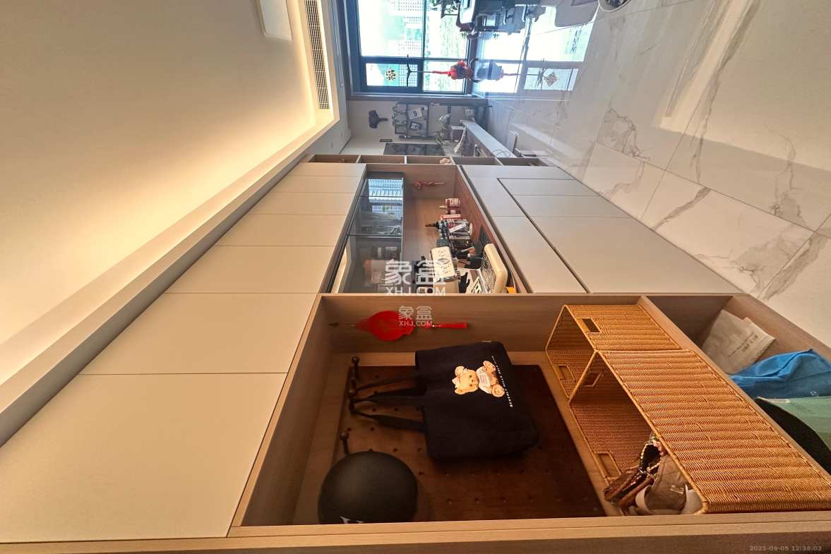 中海麓山境南区 3室2厅2卫 3688.0元/月 中海麓山境南区 3室2厅2卫 3688.0元/月室内图