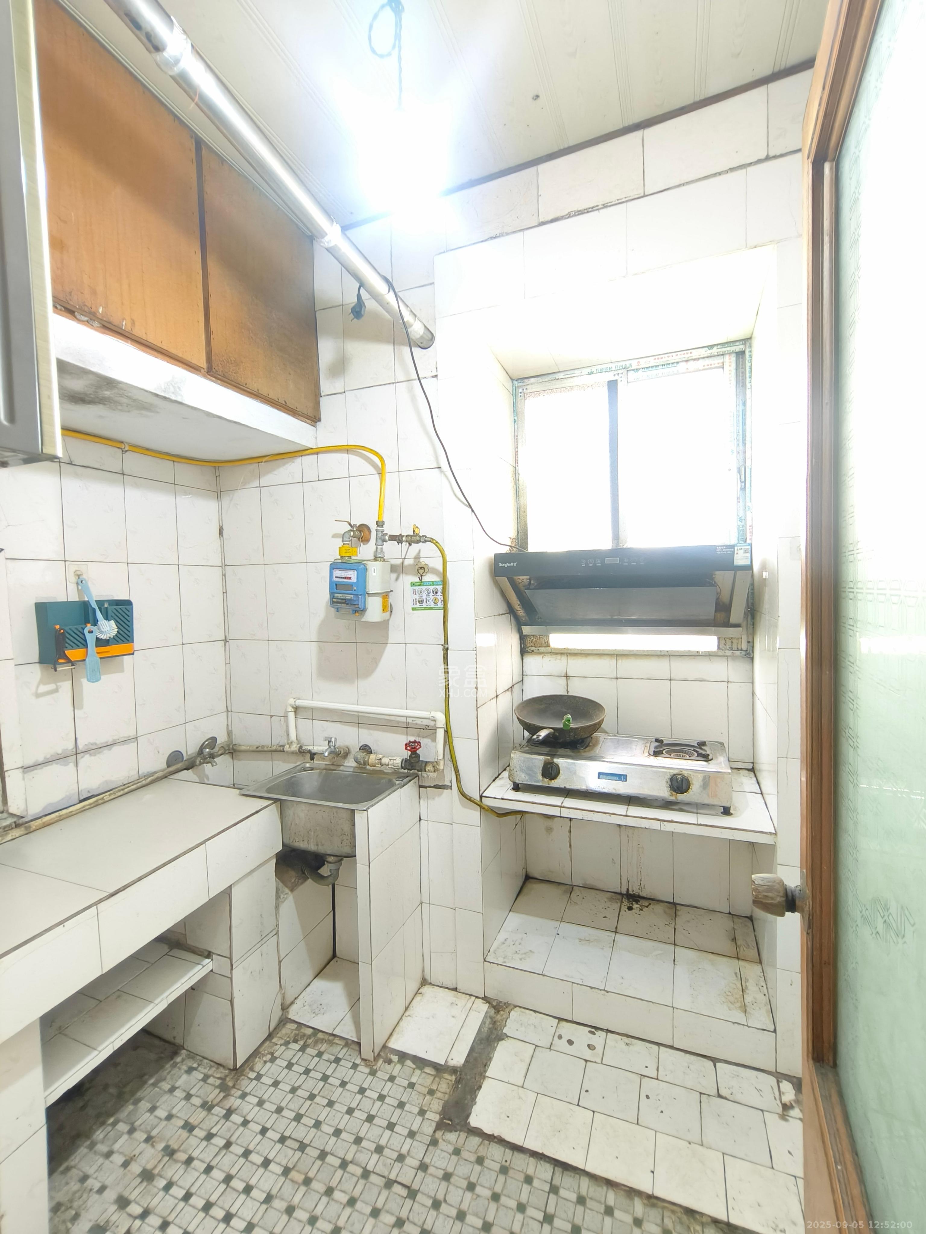 富雅坪社区（红墙巷）  3室1厅1卫    1880.0元/月室内图