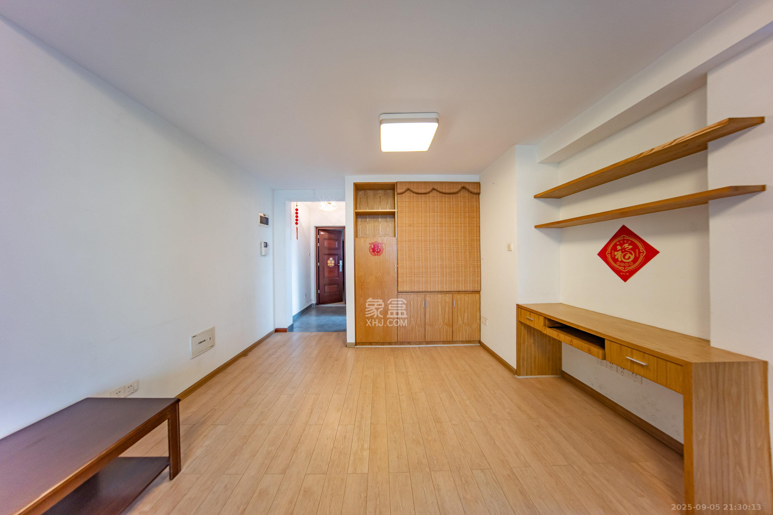 云栖谷 2室2厅1卫 49.0万 云栖谷 2室2厅1卫 49.0万客厅