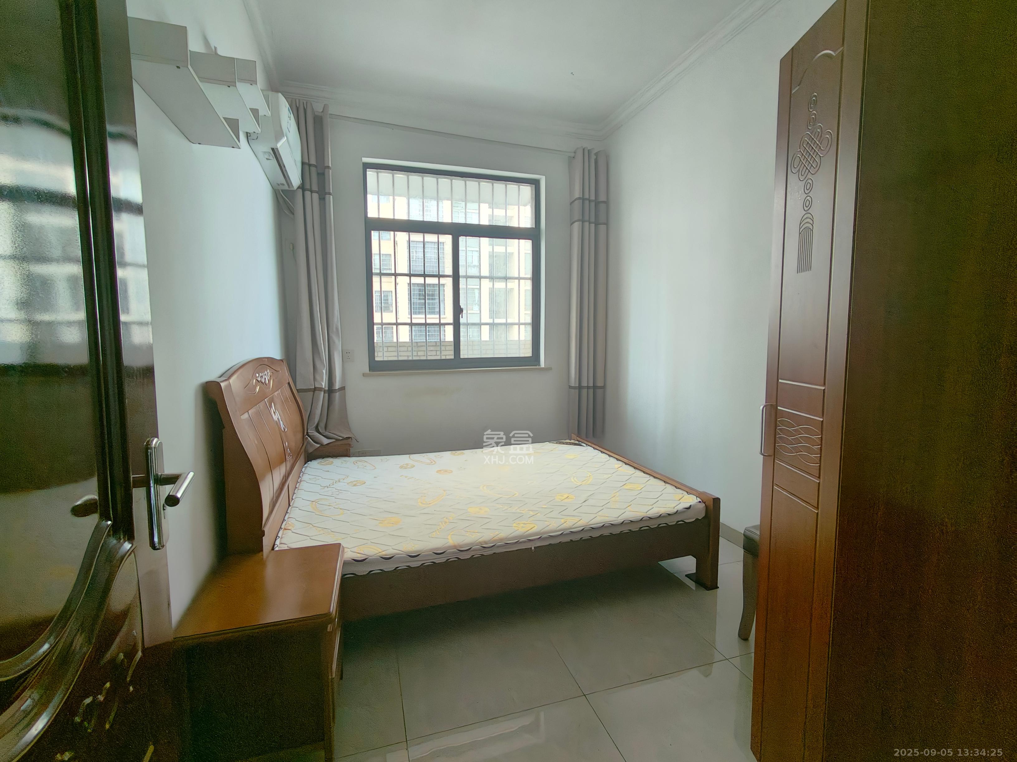 五星龙廻塘小区 3室2厅1卫 2200.0元/月 五星龙廻塘小区 3室2厅1卫 2200.0元/月室内图