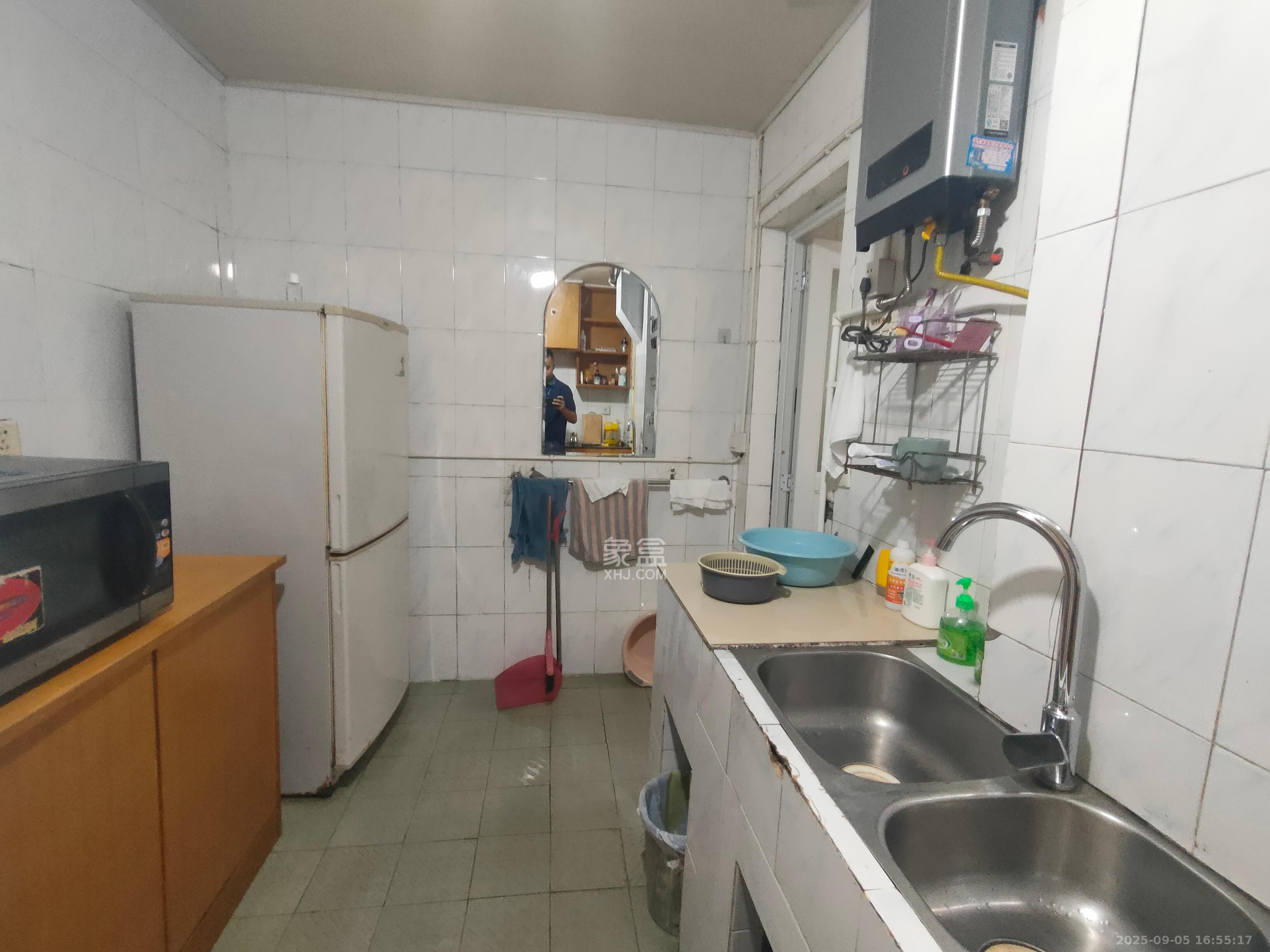 湘农桥社区 3室1厅1卫 2200.0元/月 湘农桥社区 3室1厅1卫 2200.0元/月室内图