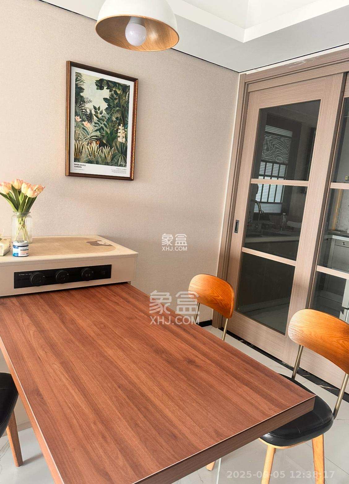 中海麓山境南区 3室2厅2卫 3688.0元/月 中海麓山境南区 3室2厅2卫 3688.0元/月室内图