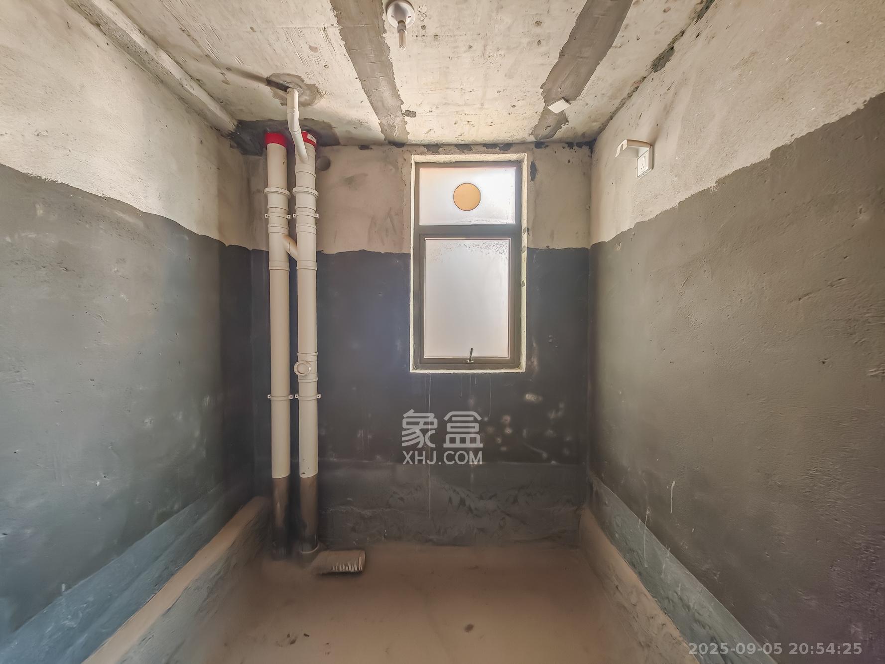 长沙雅居乐花园  3室2厅2卫    70.8万卫生间