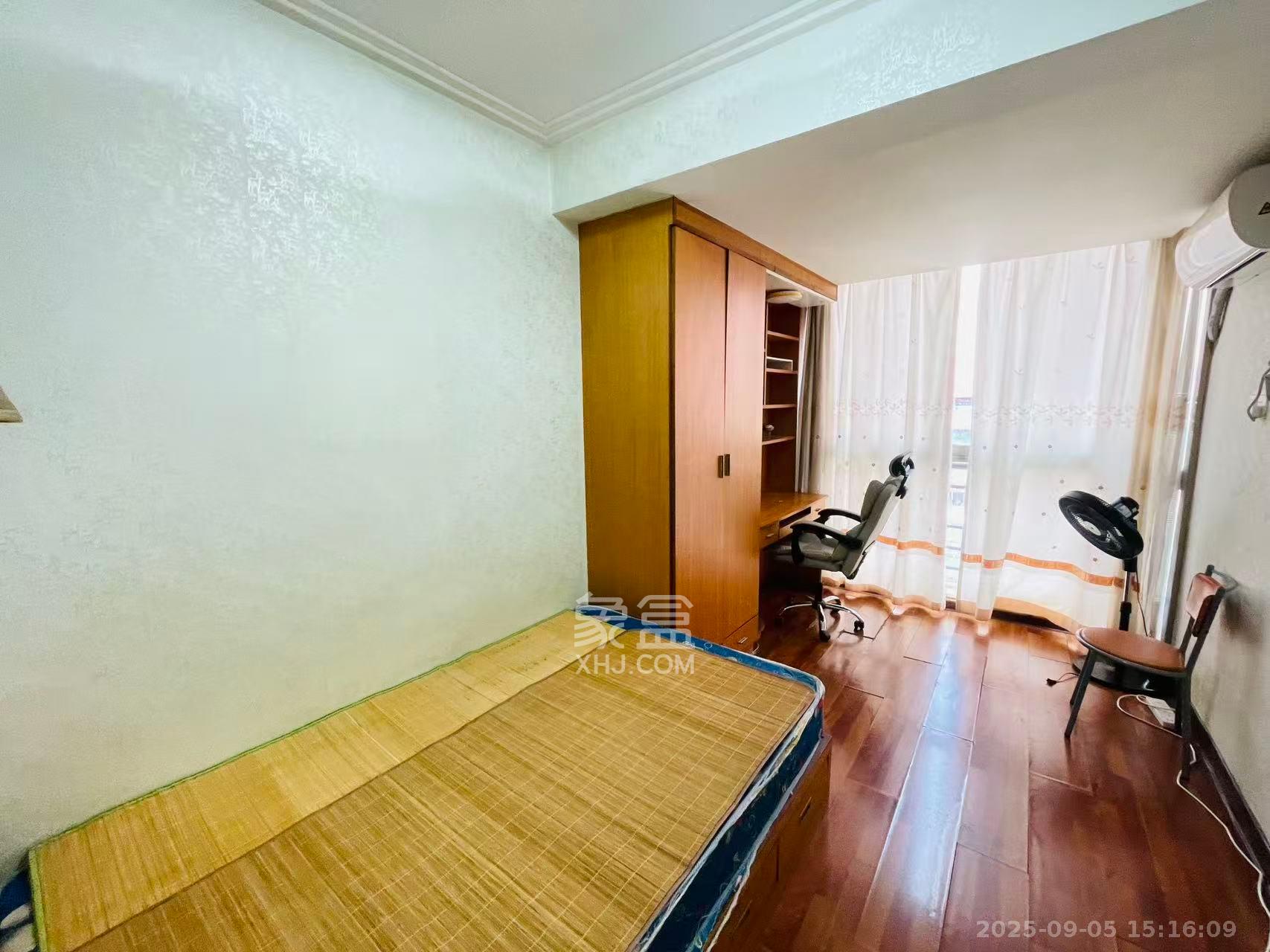 东方新城 1室0厅0卫 2500.0元/月 东方新城 1室0厅0卫 2500.0元/月室内图