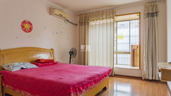 玉龙山庄（玉锦小区）  3室2厅2卫    1380.0元/月室内图