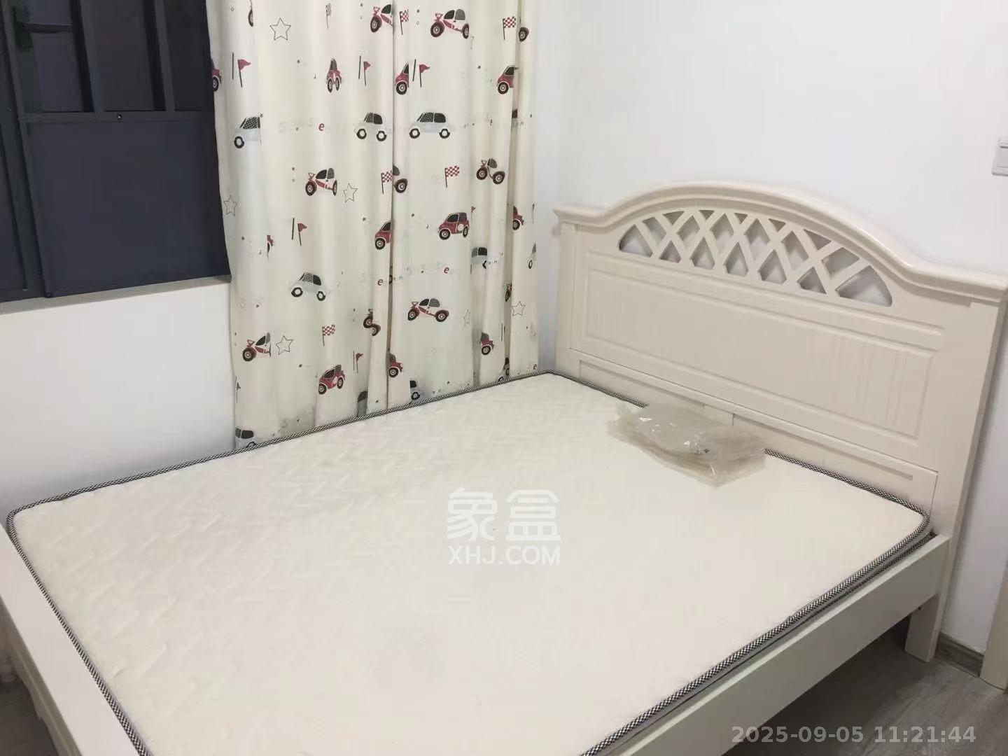 长房云时代  3室2厅2卫   2500.00元/月室内图