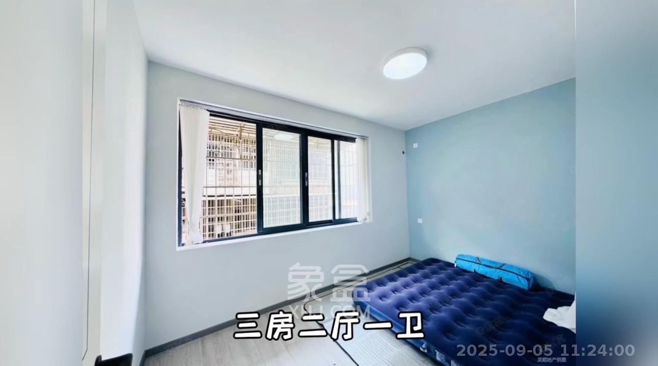 信丰公寓  3室1厅1卫    2500.0元/月 信丰公寓  3室1厅1卫    2500.0元/月室内图