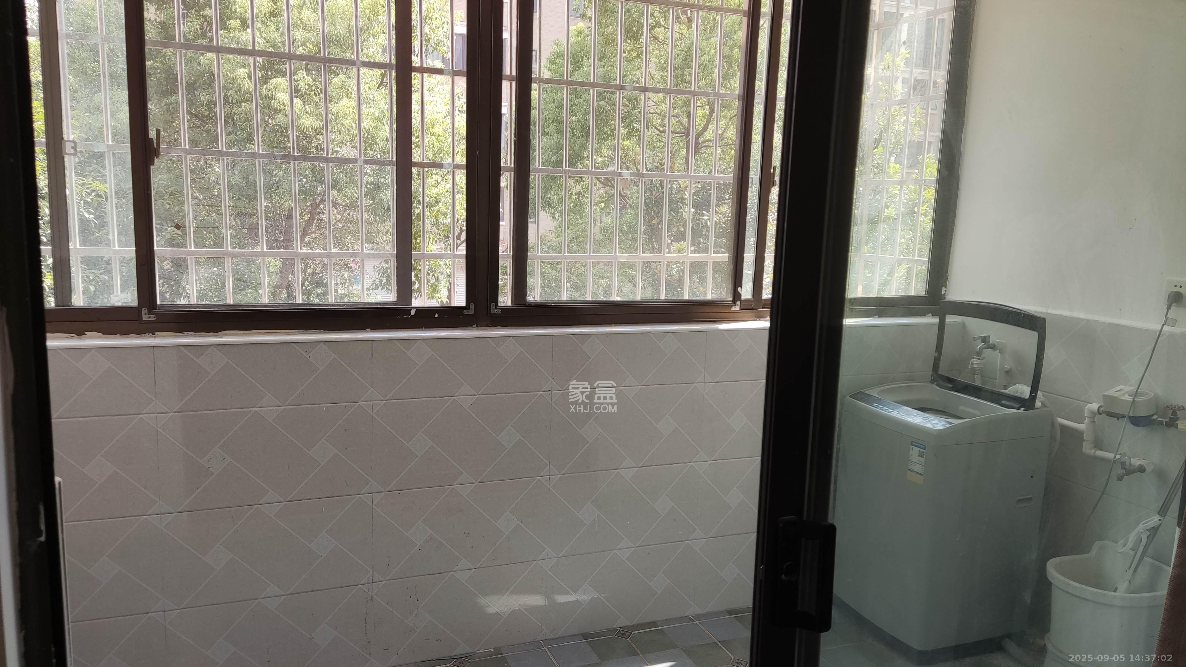 金汇园(鄱馨苑、省国税局单位房) 2室2厅1卫 2000.0元/月 金汇园(鄱馨苑、省国税局单位房) 2室2厅1卫 2000.0元/月室内图