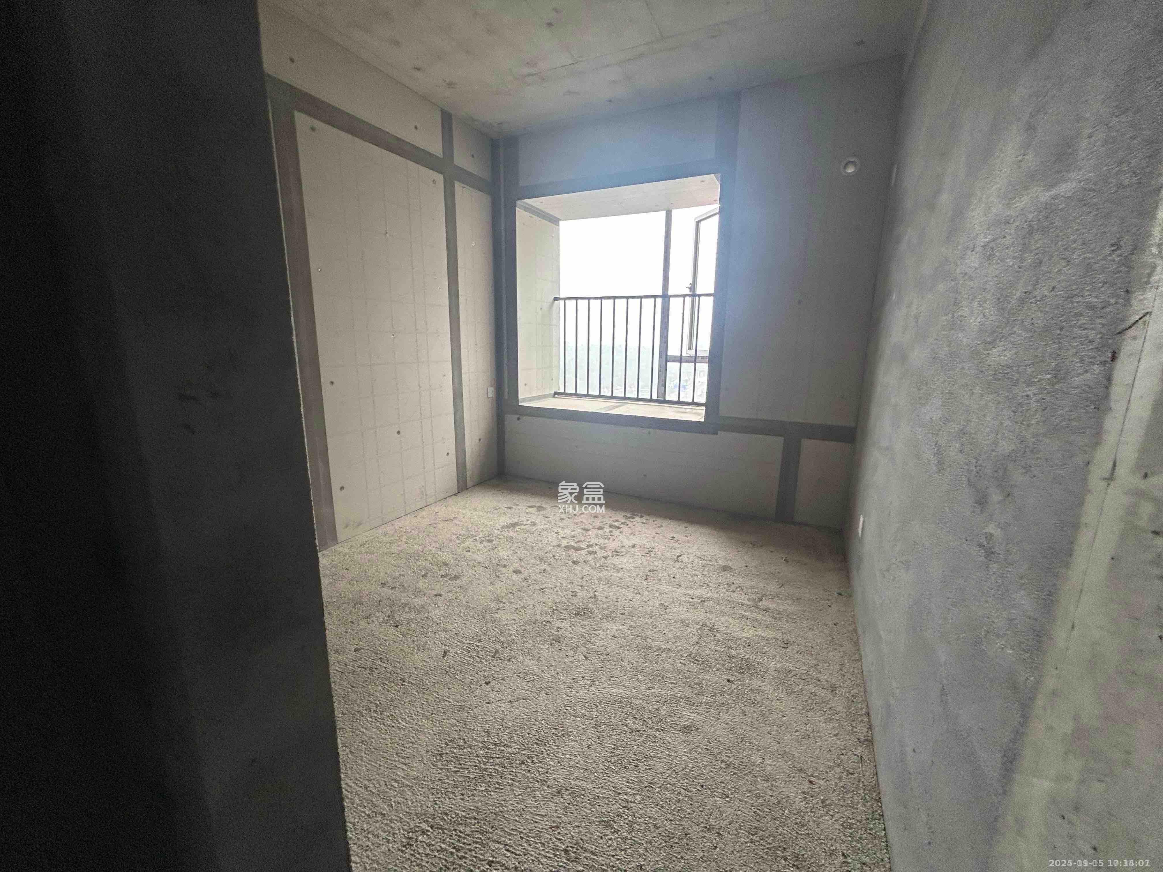 桥头家园三期  3室2厅1卫   1400.00元/月室内图