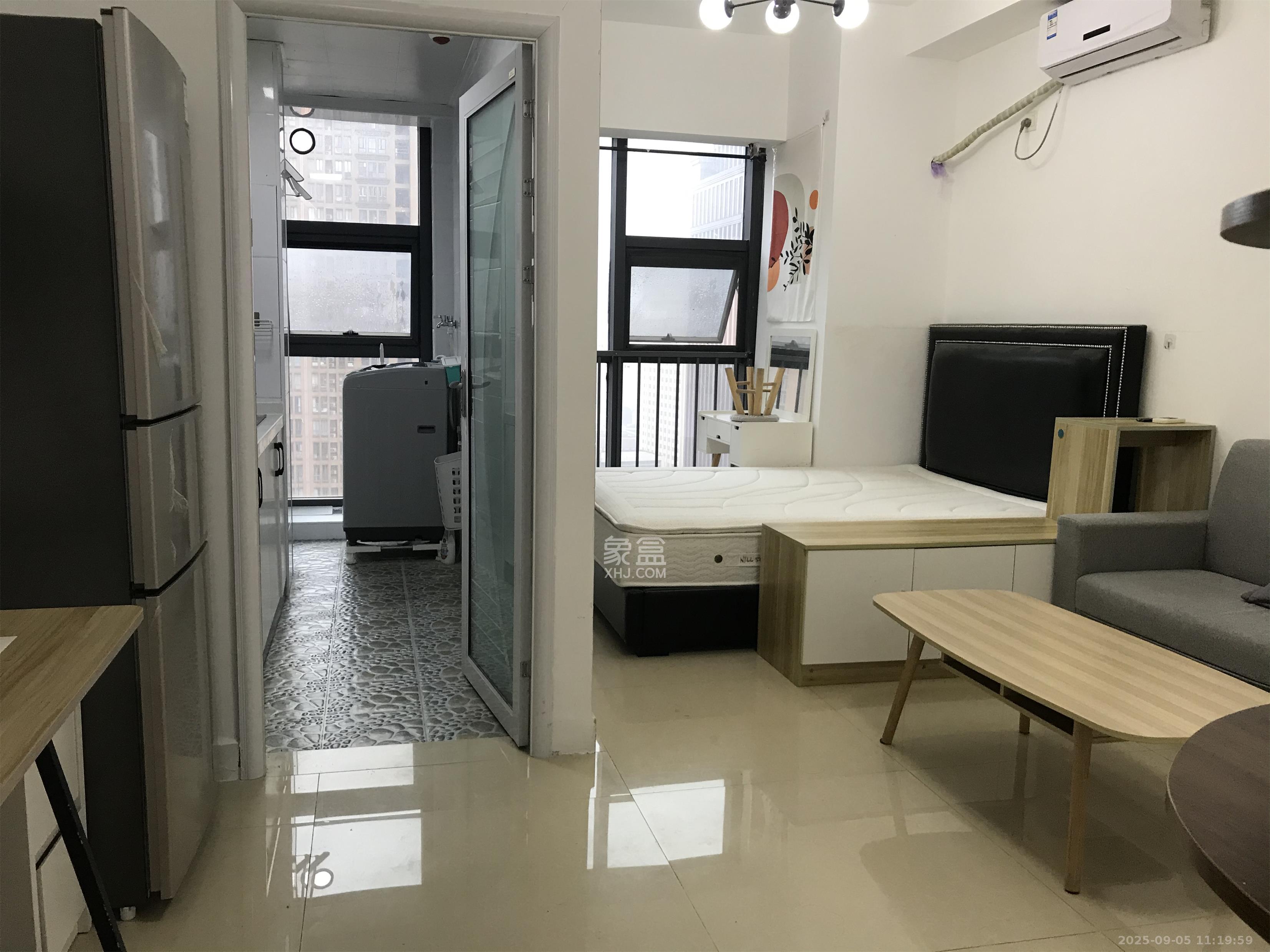 第六都(陆都小区) 1室1厅1卫 1800.0元/月 第六都(陆都小区) 1室1厅1卫 1800.0元/月室内图