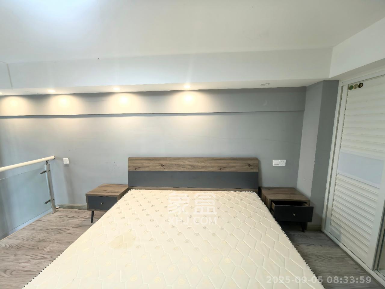 东盈商业广场(华泉城市广场)  1室1厅1卫    2300.0元/月 东盈商业广场(华泉城市广场)  1室1厅1卫    2300.0元/月室内图