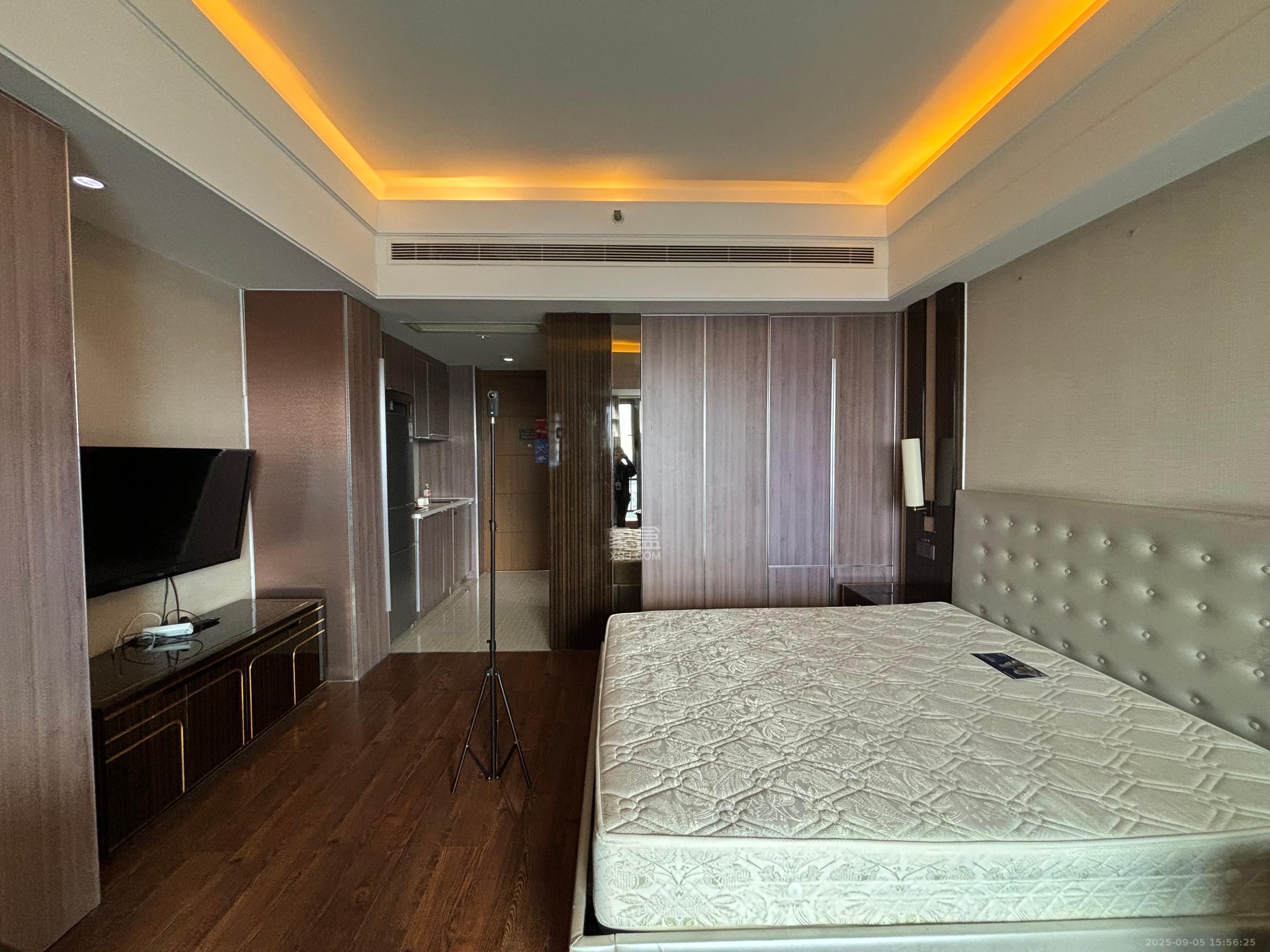 华远国际公寓  1室1厅1卫    2500.0元/月室内图