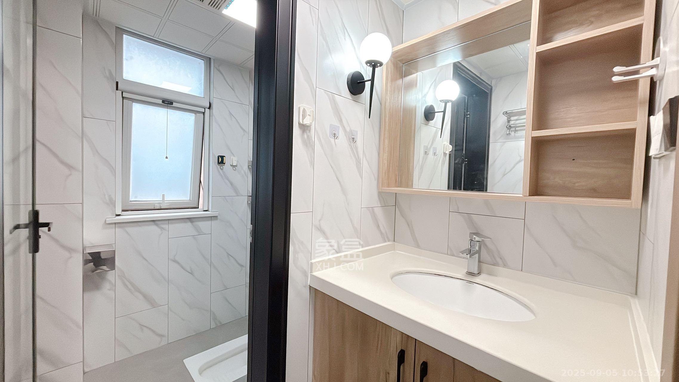 北辰三角洲C3区  3室2厅2卫    5800.0元/月室内图