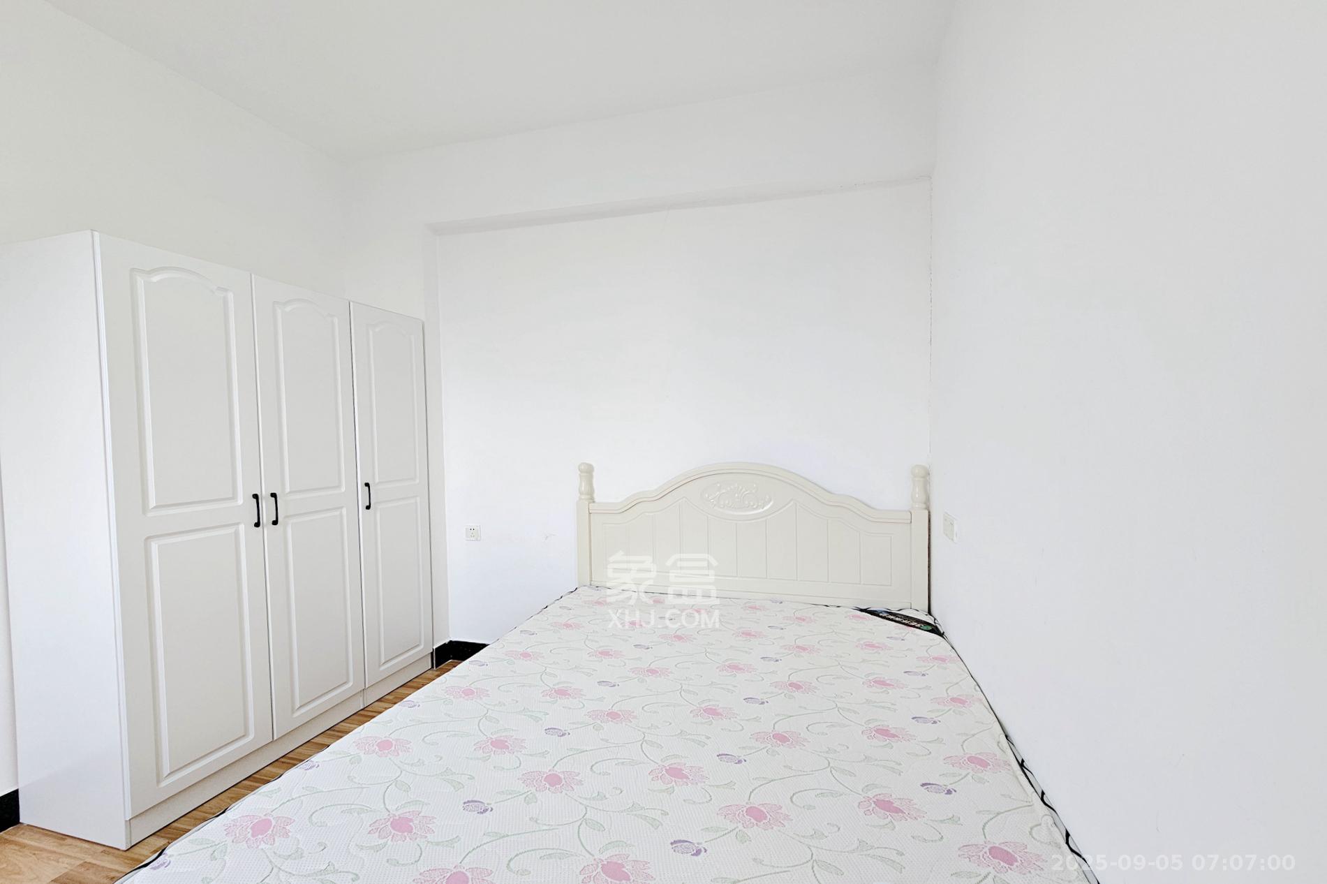 明大佳园  2室1厅1卫    82.0万 明大佳园  2室1厅1卫    82.0万卧室