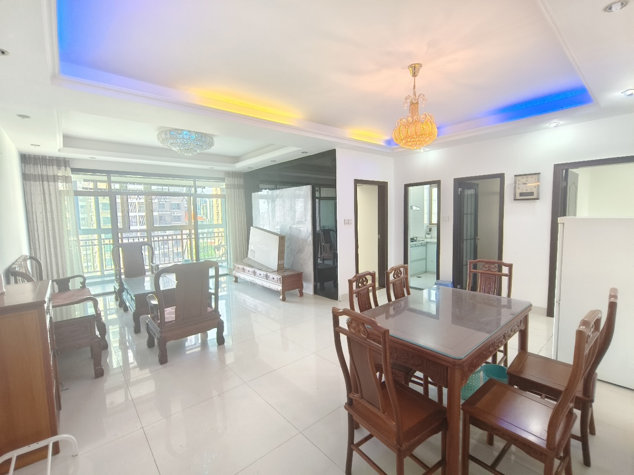 蓝海佳园  3室2厅1卫    2500.0元/月 蓝海佳园  3室2厅1卫    2500.0元/月室内图