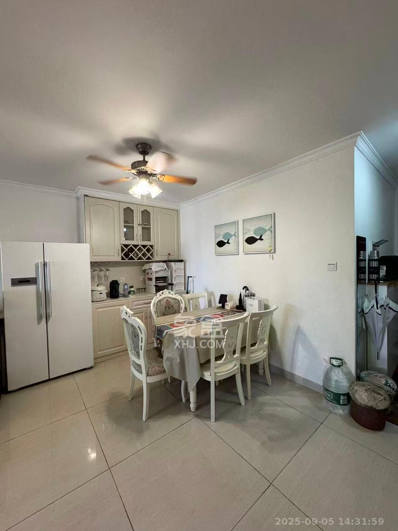 城市花园 3室1厅1卫 3200.0元/月 城市花园 3室1厅1卫 3200.0元/月室内图