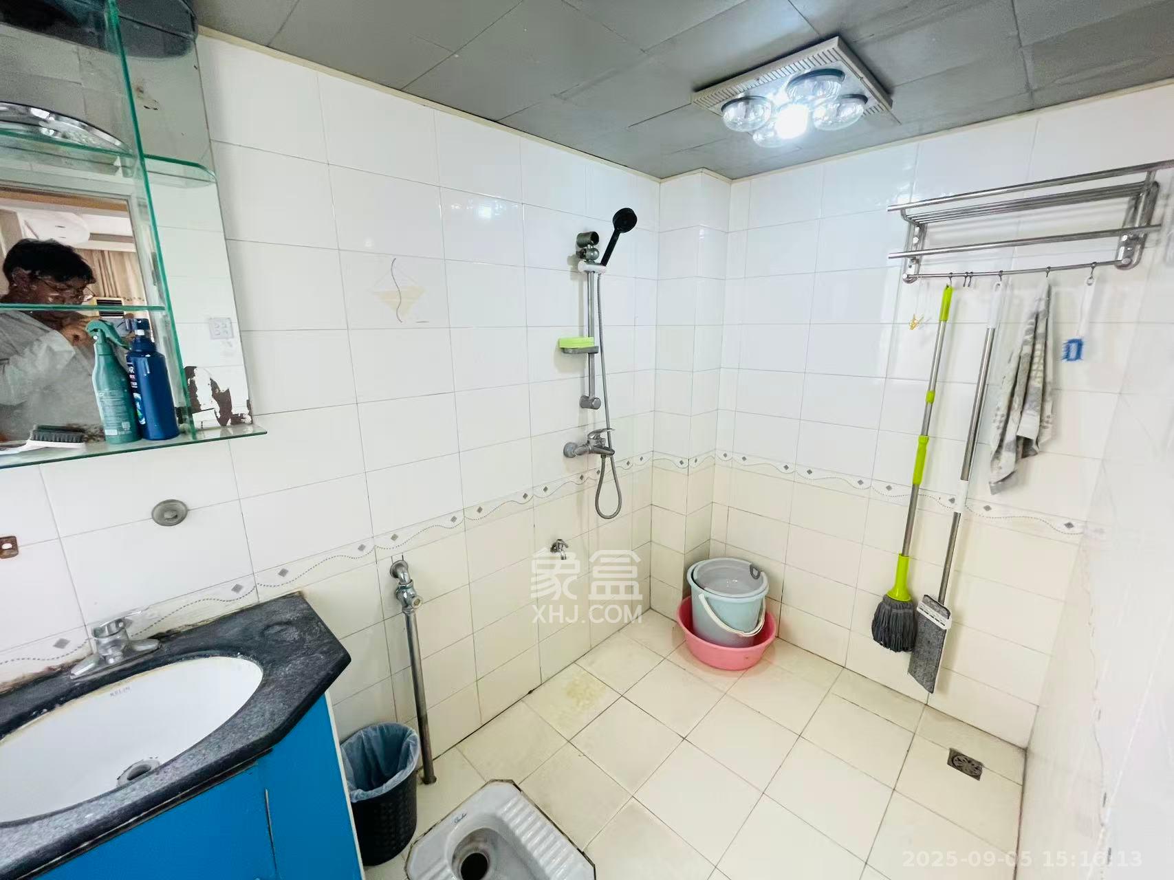 东方新城 1室0厅0卫 2500.0元/月 东方新城 1室0厅0卫 2500.0元/月室内图