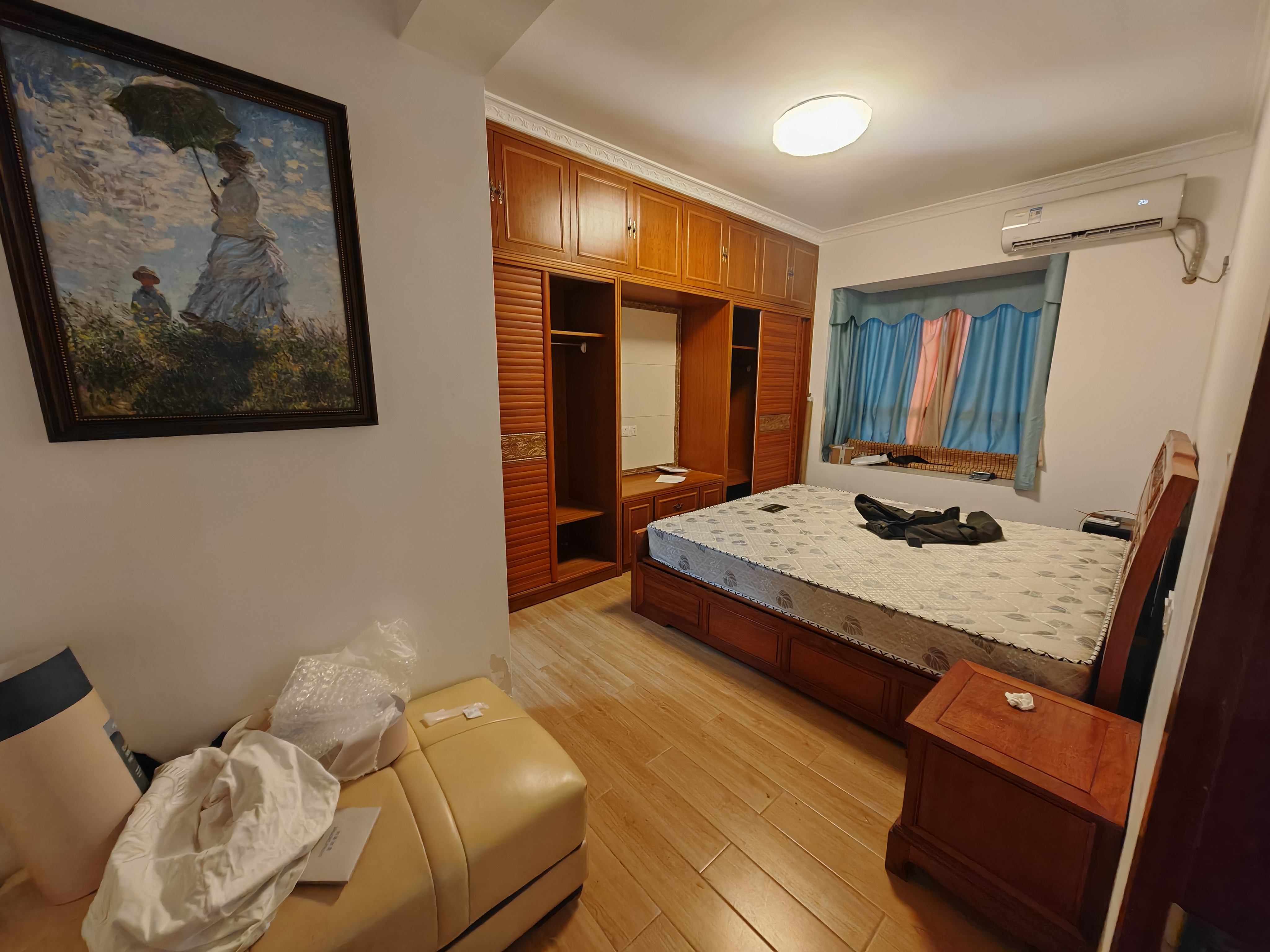 香江豪庭 3室2厅2卫 2500.0元/月 香江豪庭 3室2厅2卫 2500.0元/月室内图