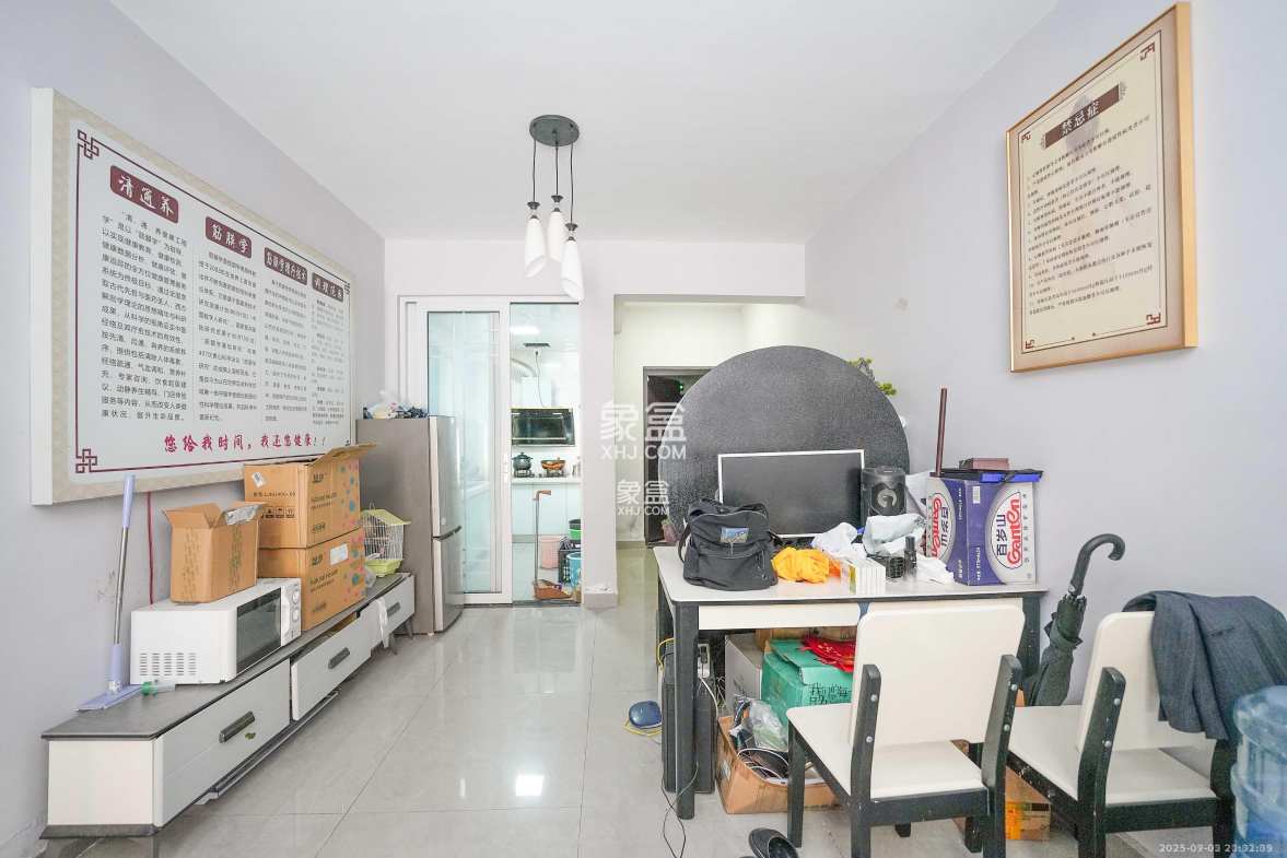 丽发新城 3室2厅2卫 2000.0元/月 丽发新城 3室2厅2卫 2000.0元/月室内图