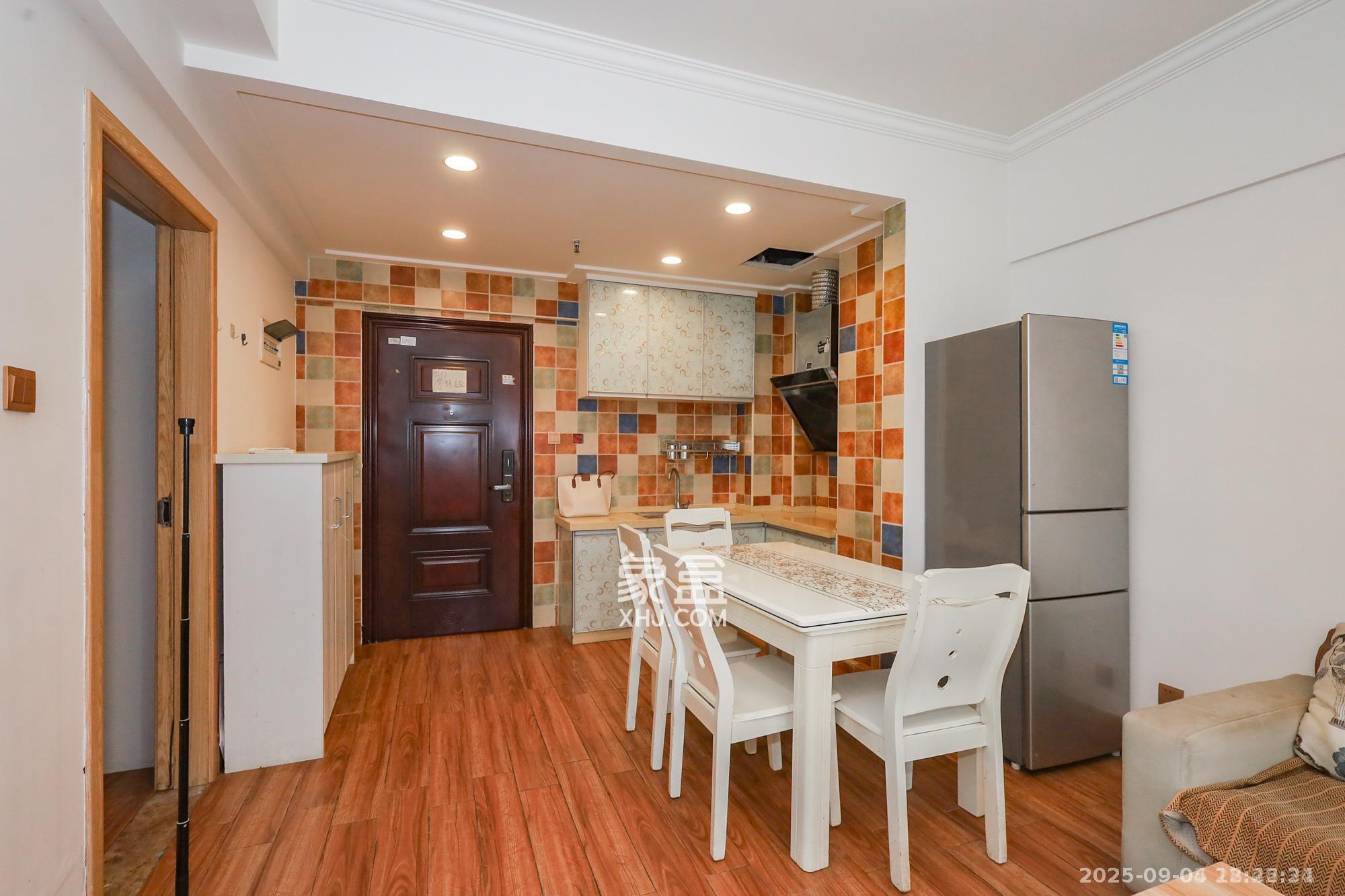 钰龙天下二期(钰龙佳园) 2室1厅1卫 1900.0元/月 钰龙天下二期(钰龙佳园) 2室1厅1卫 1900.0元/月室内图