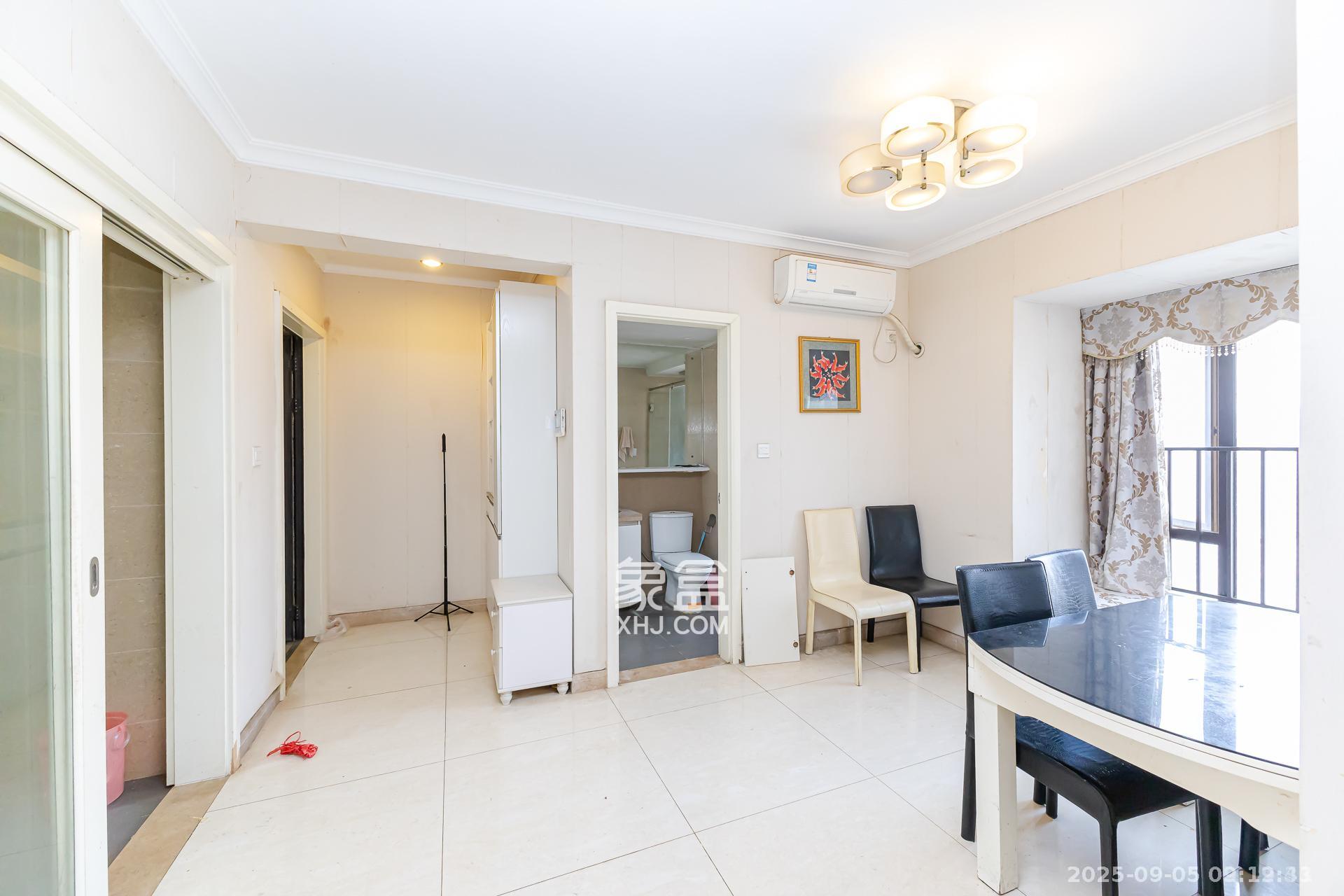 时代倾城一期  3室2厅2卫    2200.0元/月室内图