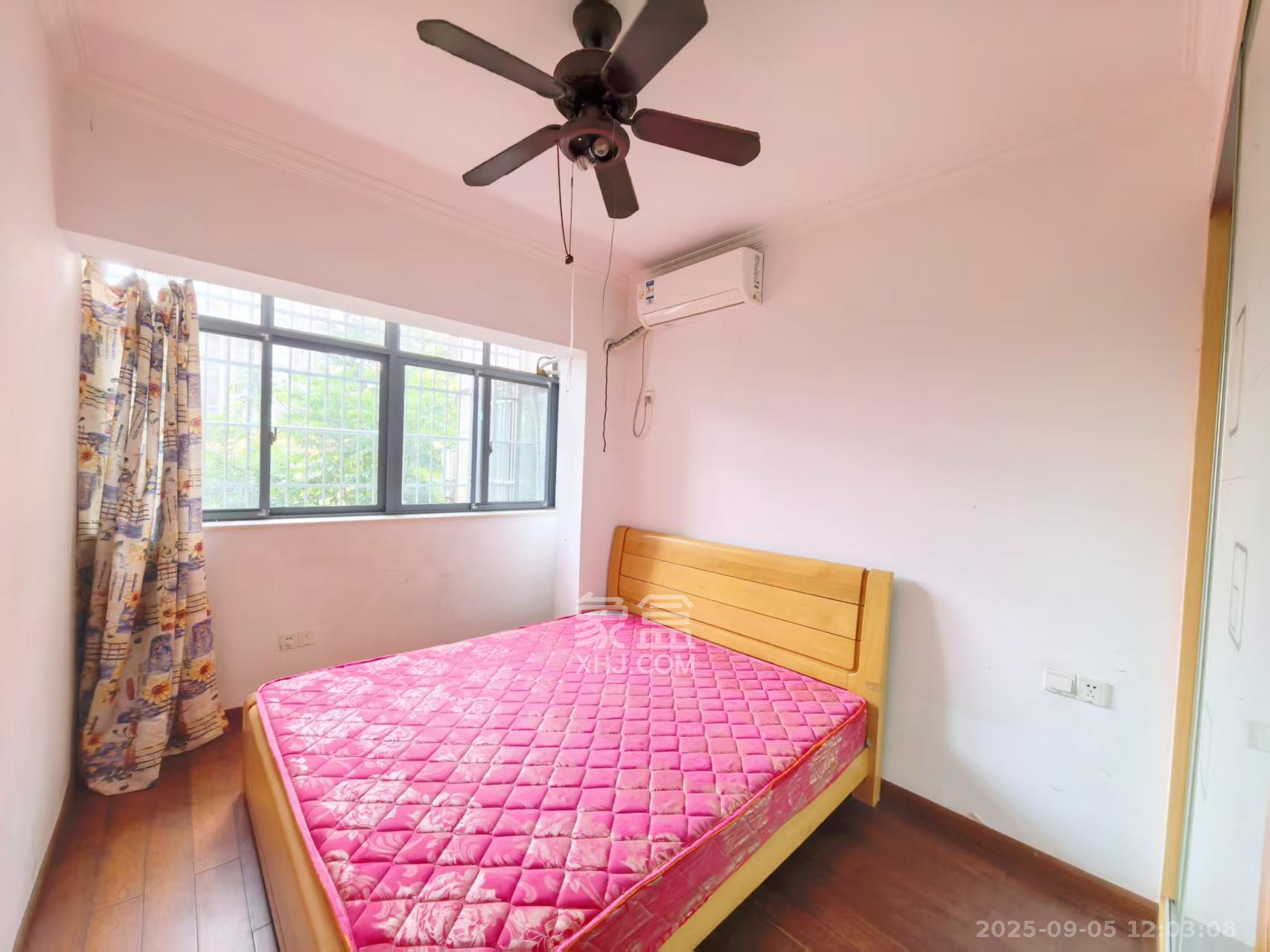 中城丽景香山园  3室2厅1卫    3200.0元/月 中城丽景香山园  3室2厅1卫    3200.0元/月室内图