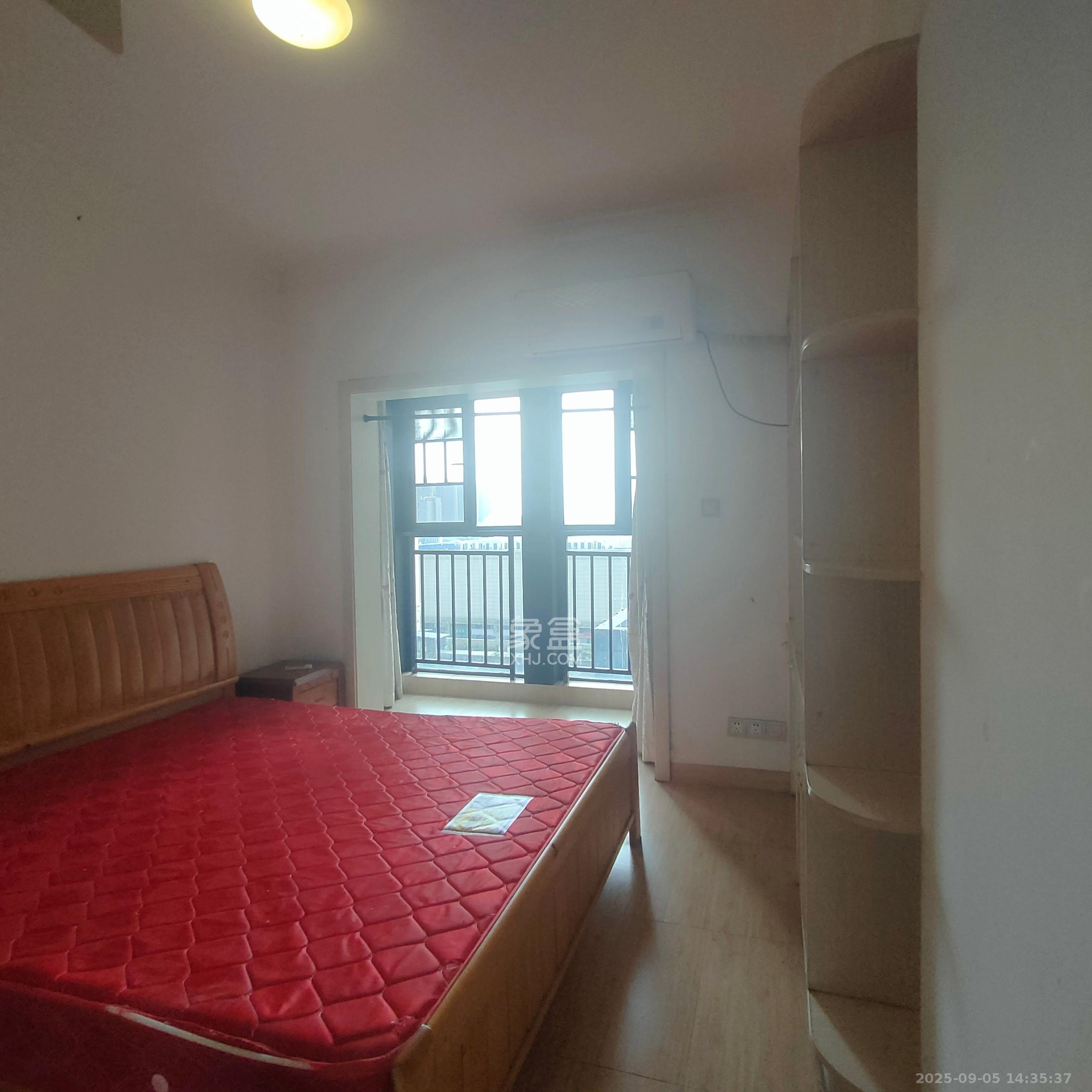 汇一城(汇壹公馆)  2室1厅1卫    2000.0元/月 汇一城(汇壹公馆)  2室1厅1卫    2000.0元/月室内图