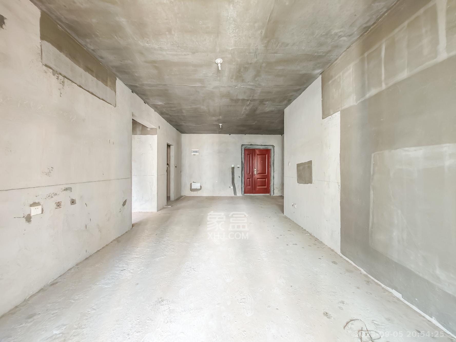 长沙雅居乐花园  3室2厅2卫    70.8万客厅