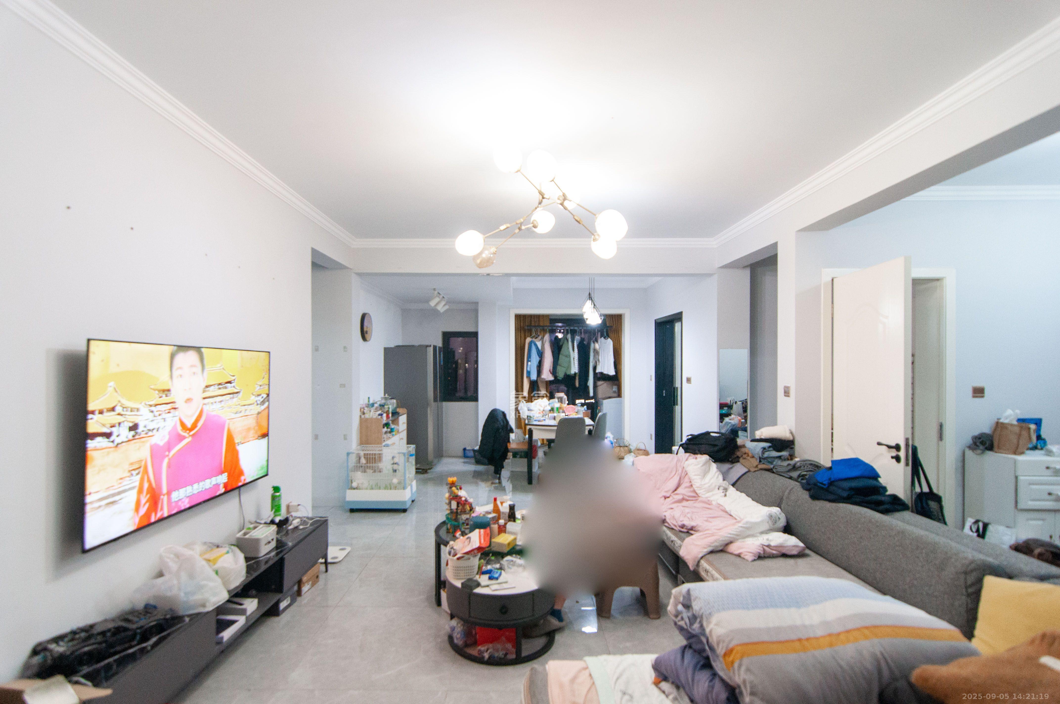 中建梅溪湖中心  3室2厅2卫    2900.0元/月室内图