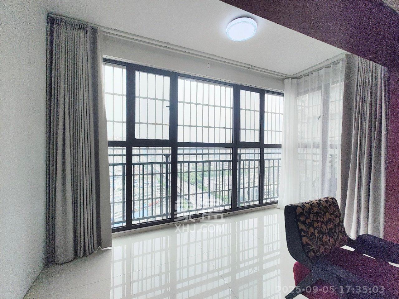 星典时代 4室2厅2卫 4000.0元/月 星典时代 4室2厅2卫 4000.0元/月室内图