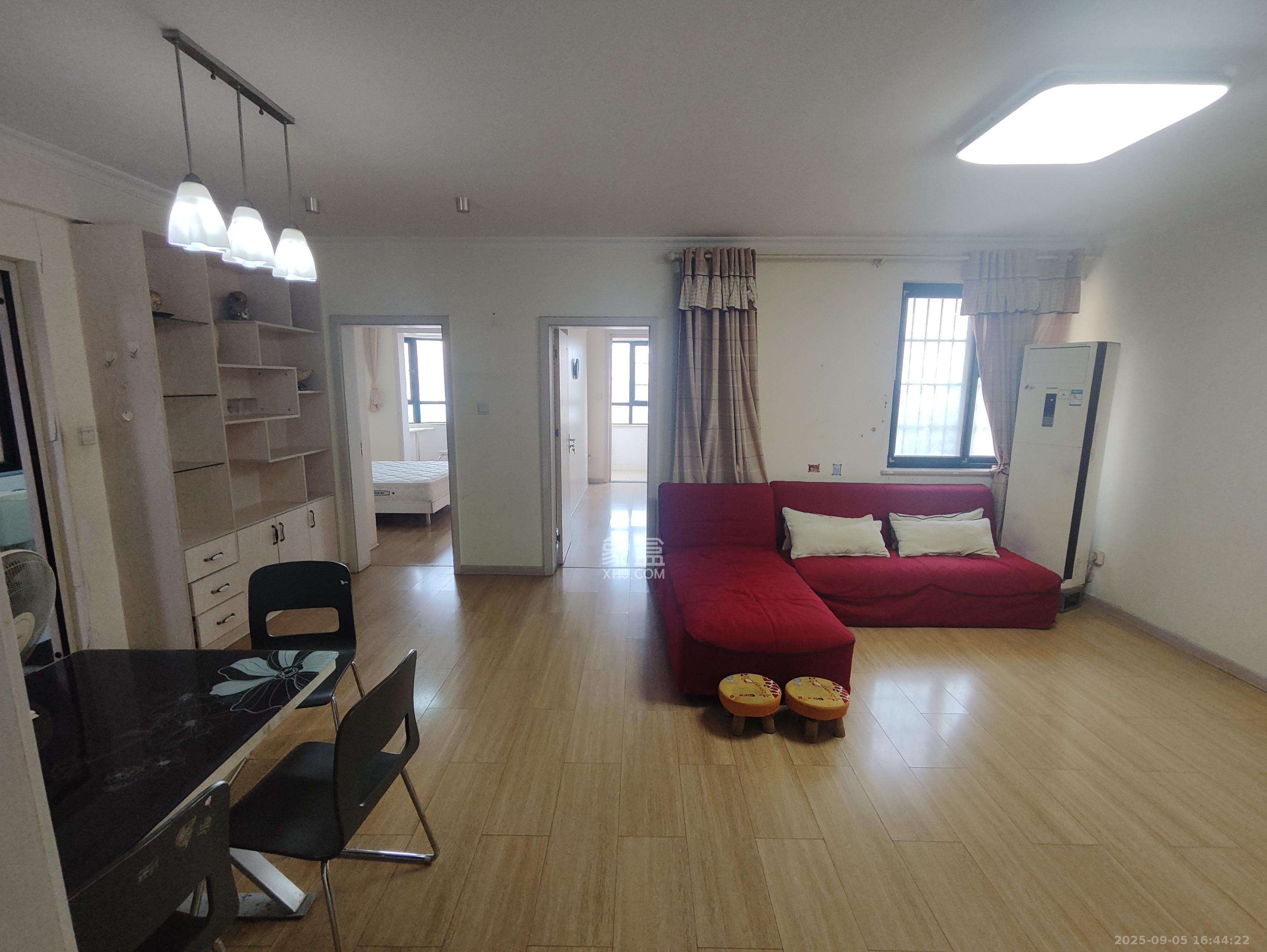 南国新城 2室2厅1卫 2000.0元/月 南国新城 2室2厅1卫 2000.0元/月室内图