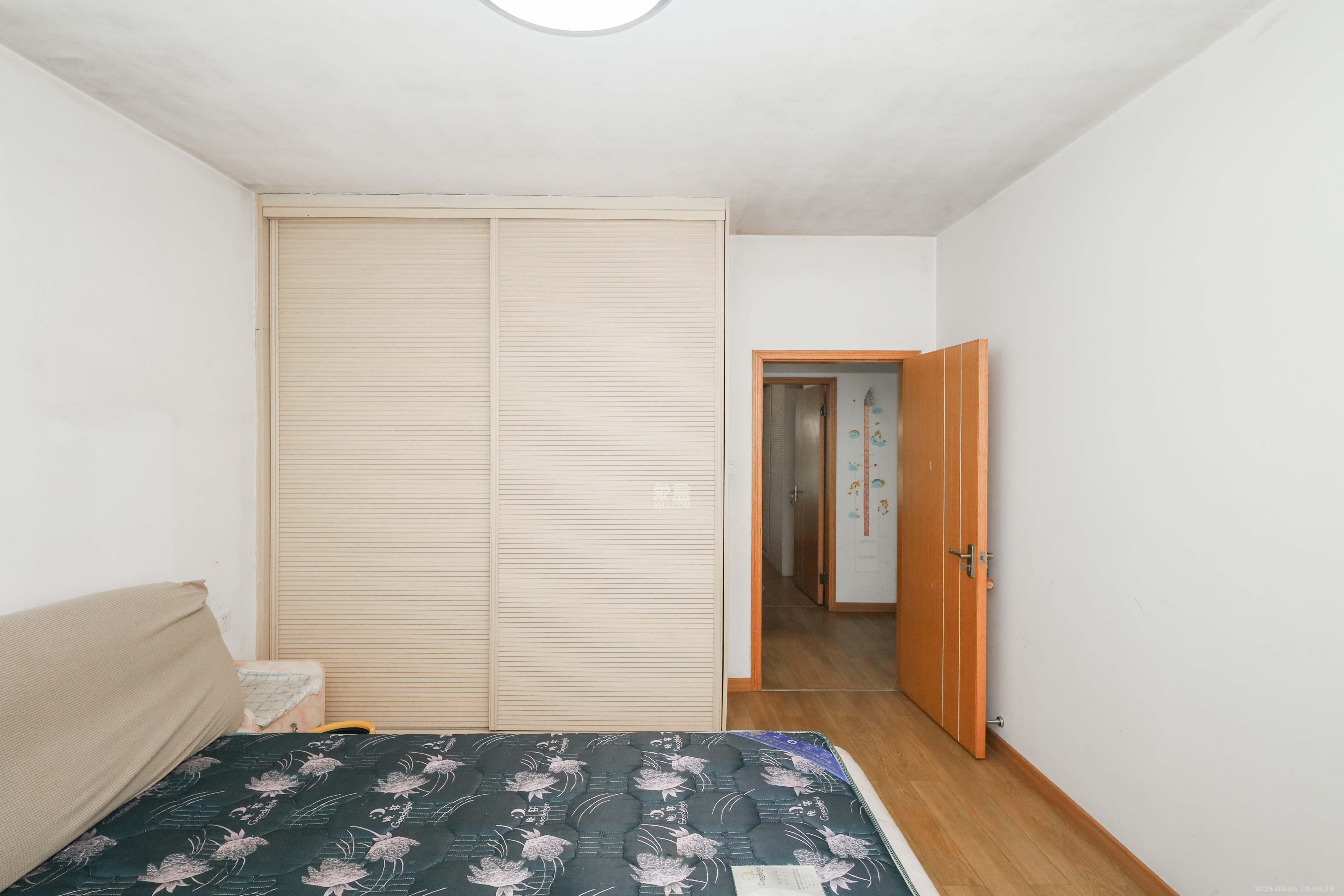 保利麓谷林语A区  3室2厅1卫    88.8万卧室