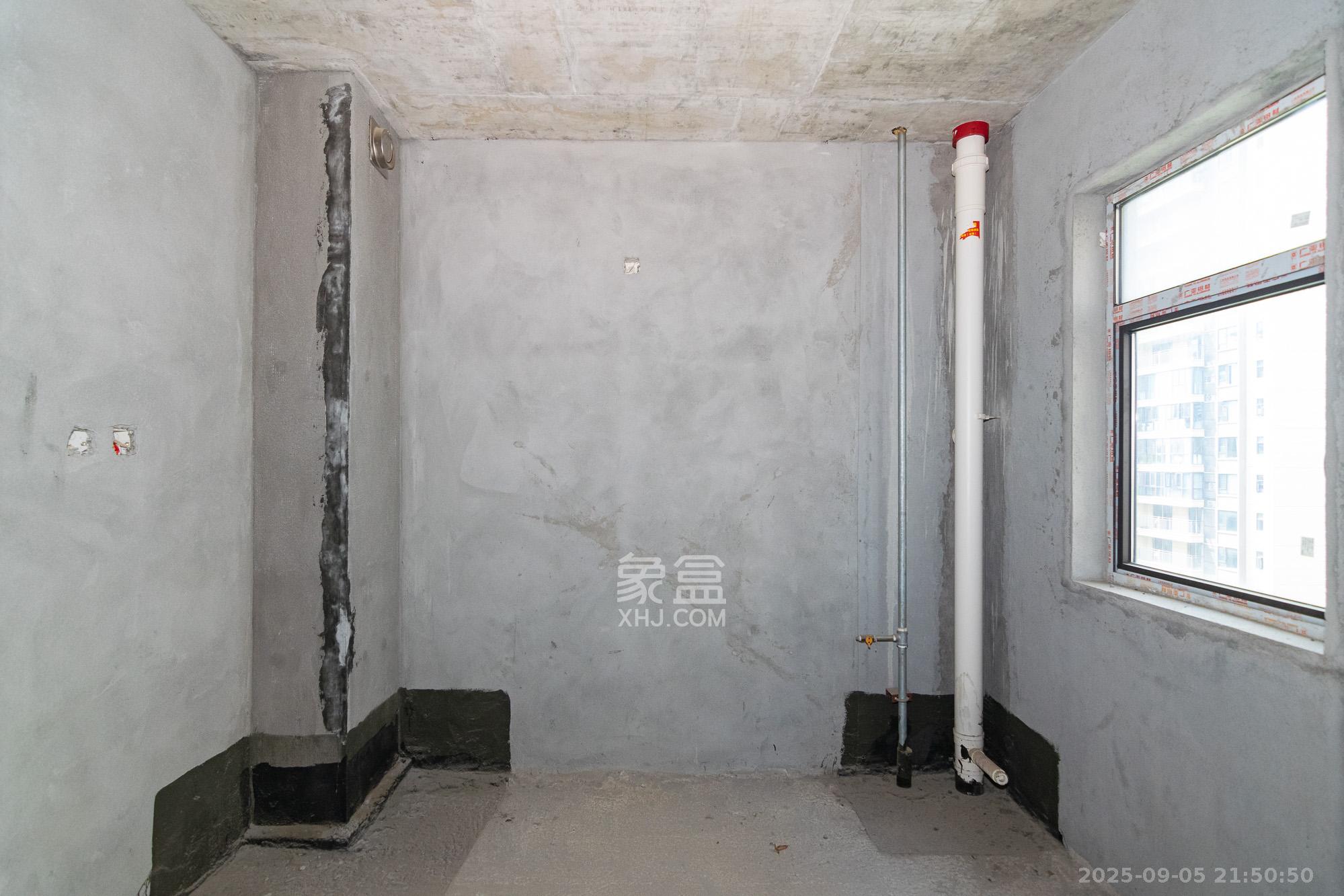 大汉汉府一期  4室2厅2卫    83.0万 大汉汉府一期  4室2厅2卫    83.0万厨房