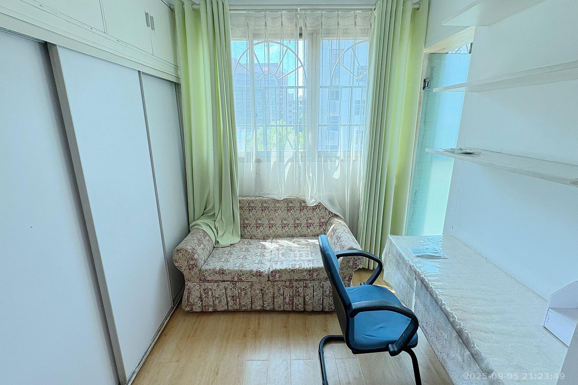 锦泰家园(锦泰商务大厦)  2室2厅1卫    65.0万 锦泰家园(锦泰商务大厦)  2室2厅1卫    65.0万阳台