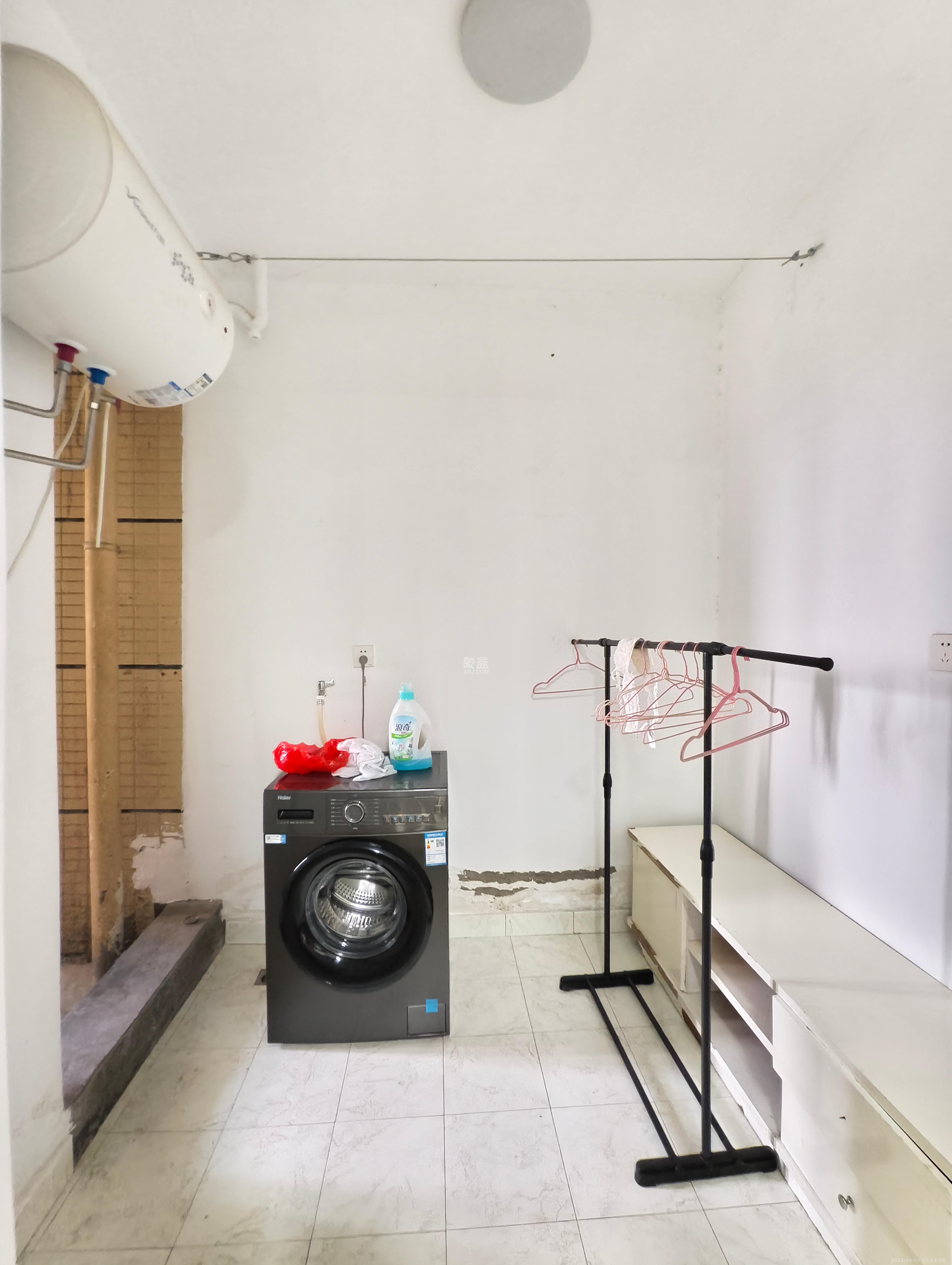 保利西海岸A区  2室1厅1卫    2500.0元/月 保利西海岸A区  2室1厅1卫    2500.0元/月室内图