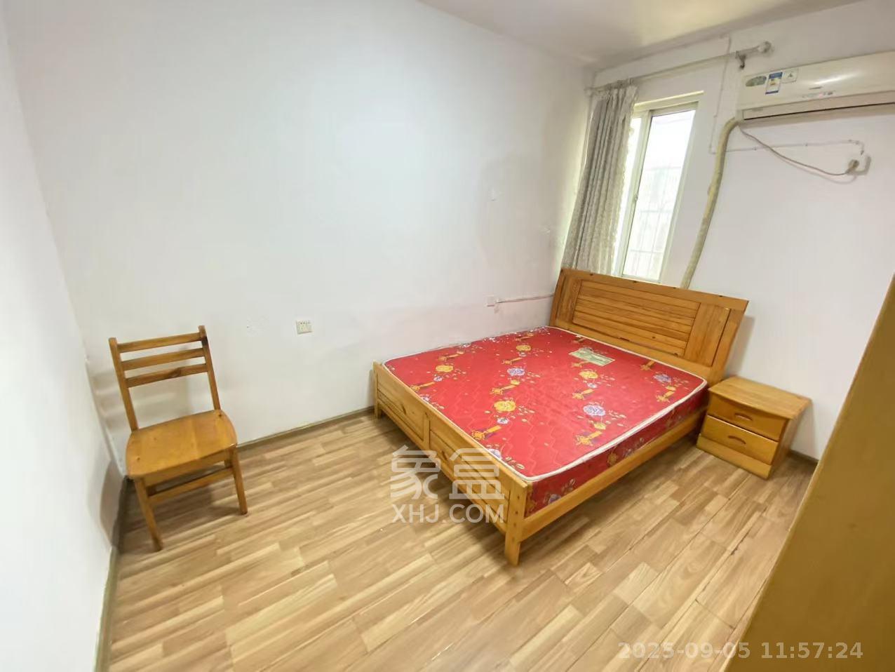 巧克力空间(建鸿达现代大厦) 3室1厅1卫 1700.0元/月 巧克力空间(建鸿达现代大厦) 3室1厅1卫 1700.0元/月室内图