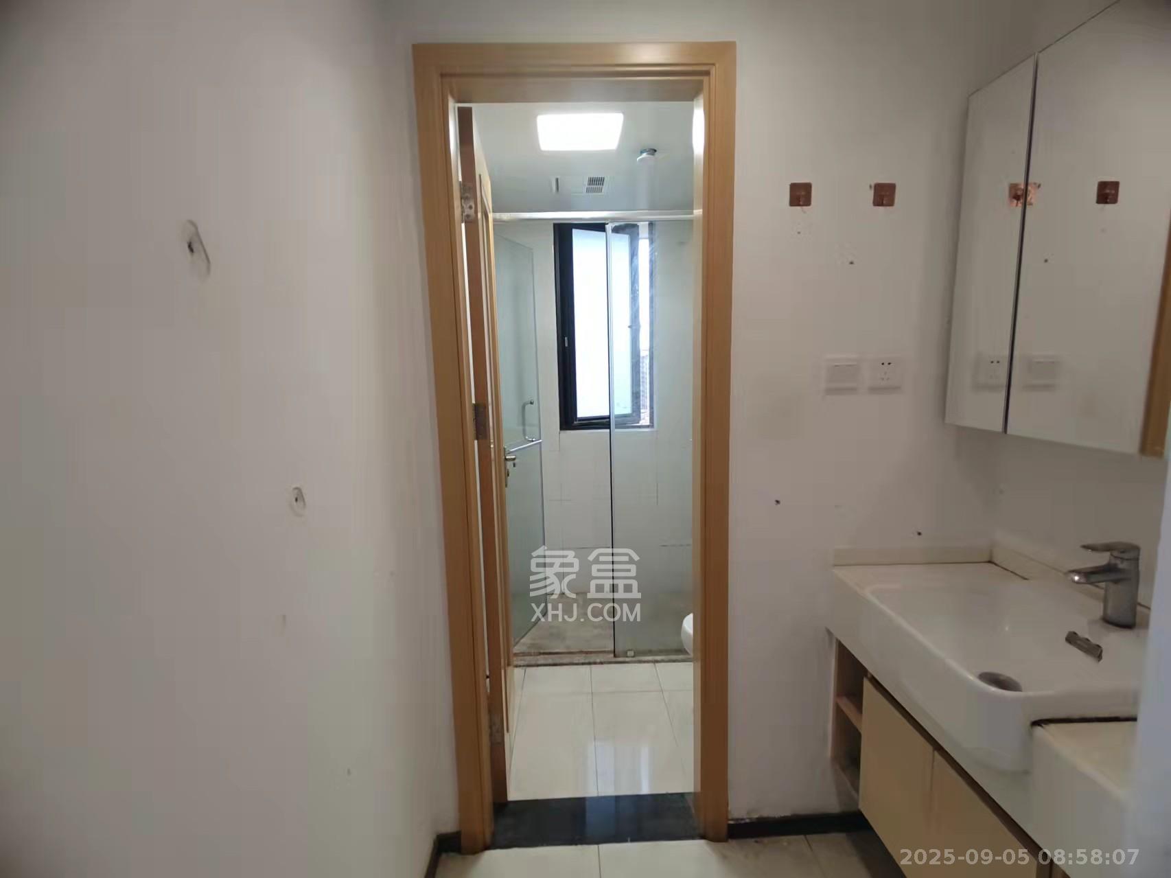 中海新城熙岸（中信新城五期）  1室1厅1卫    1400.0元/月室内图