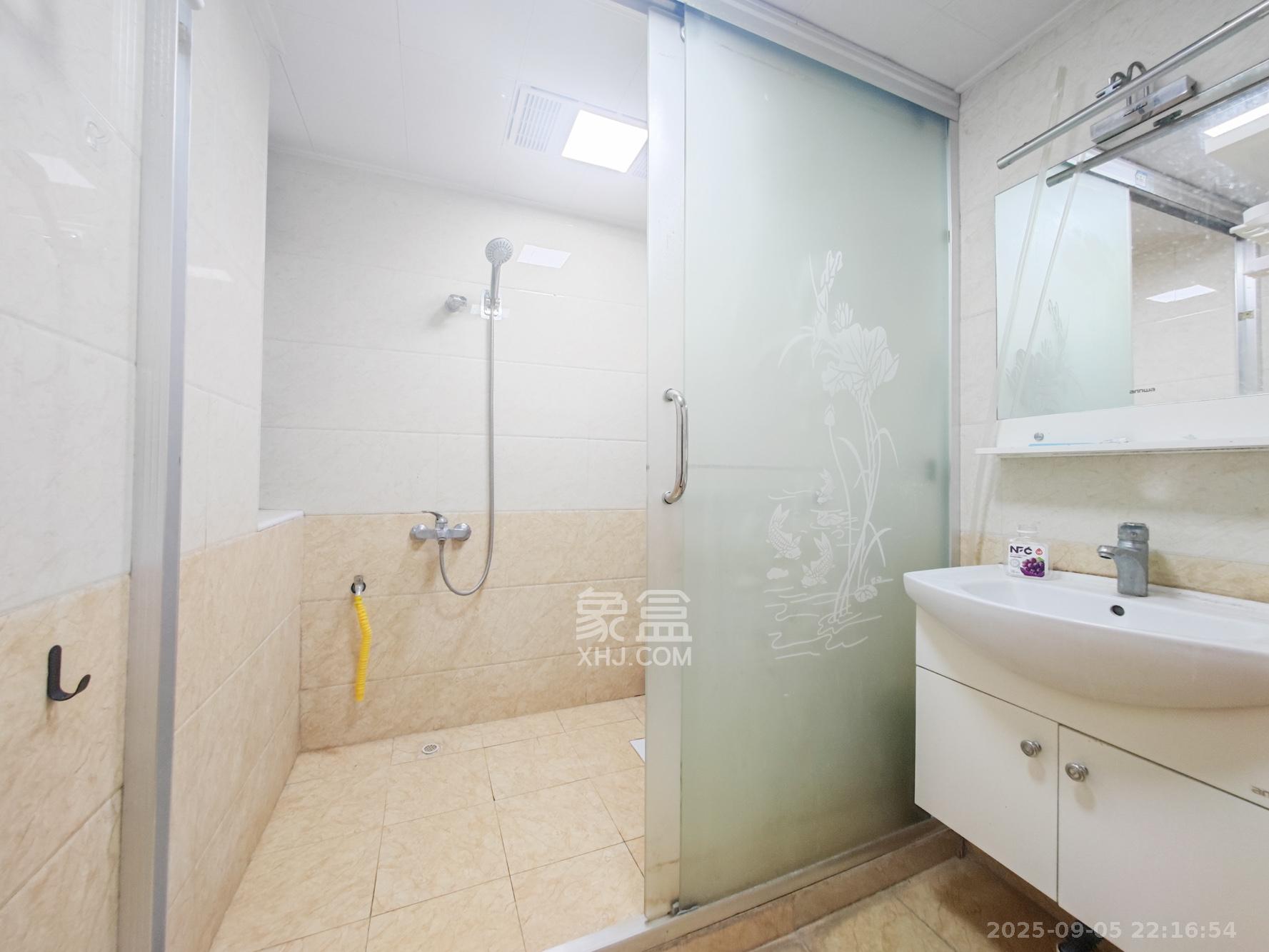 五矿万境水岸一期(万境水岸嘉苑) 3室2厅1卫 95.0万 五矿万境水岸一期(万境水岸嘉苑) 3室2厅1卫 95.0万卫生间