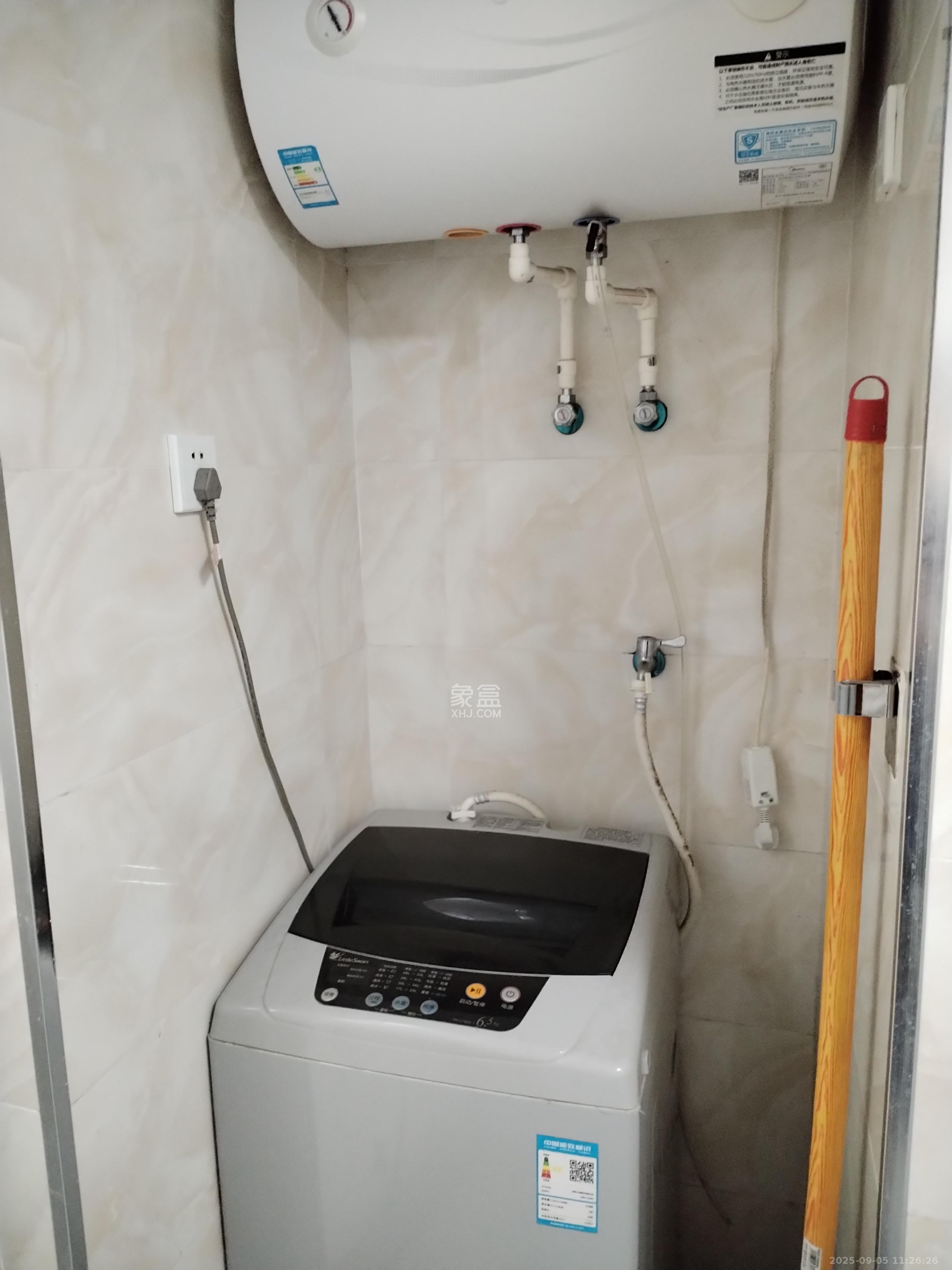 钰龙天下二期(钰龙佳园) 1室1厅1卫 1100.00元/月 钰龙天下二期(钰龙佳园) 1室1厅1卫 1100.00元/月室内图