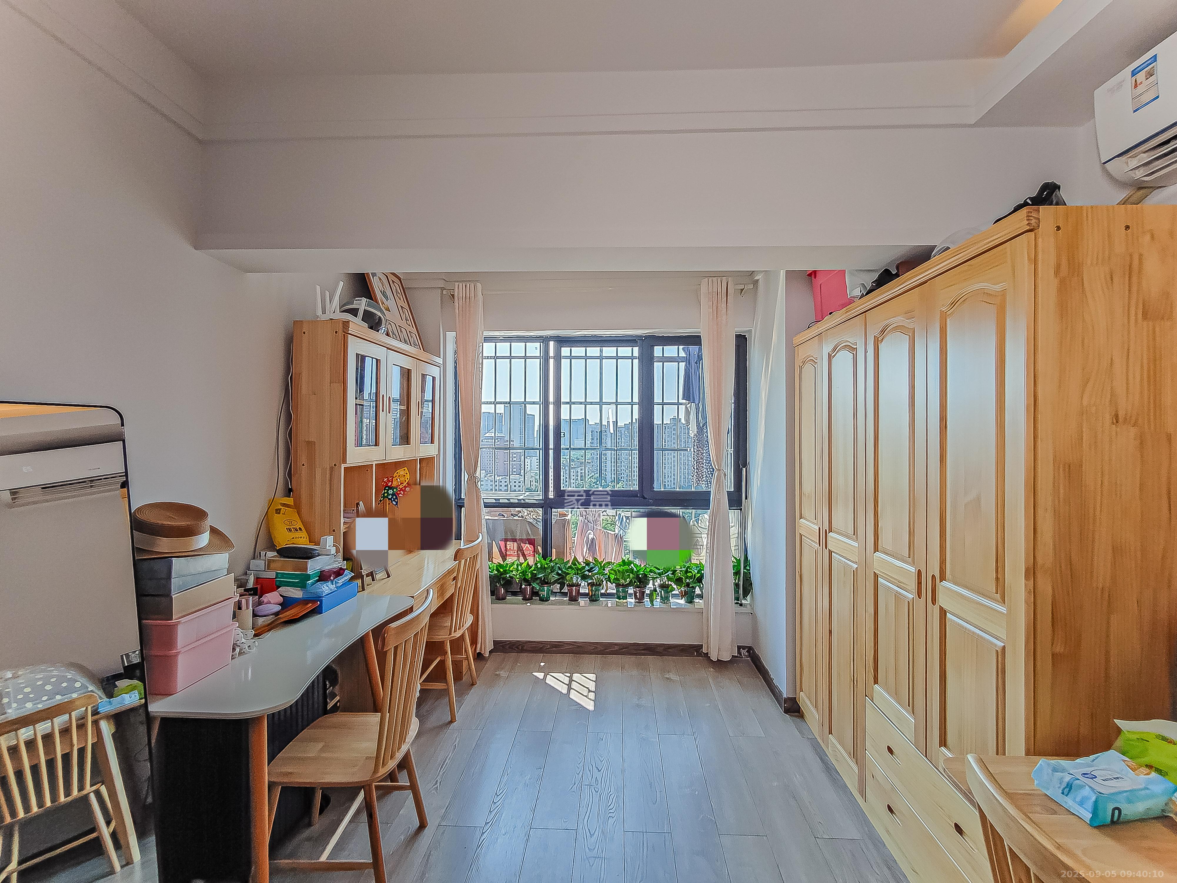 拿铁空间  1室1厅1卫    30.8万客厅