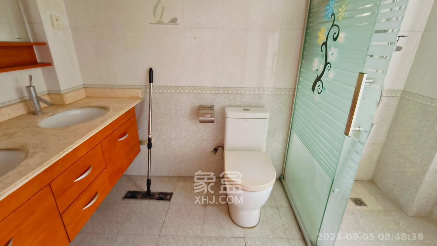 筑梦园  4室2厅2卫    2400.0元/月 筑梦园  4室2厅2卫    2400.0元/月室内图