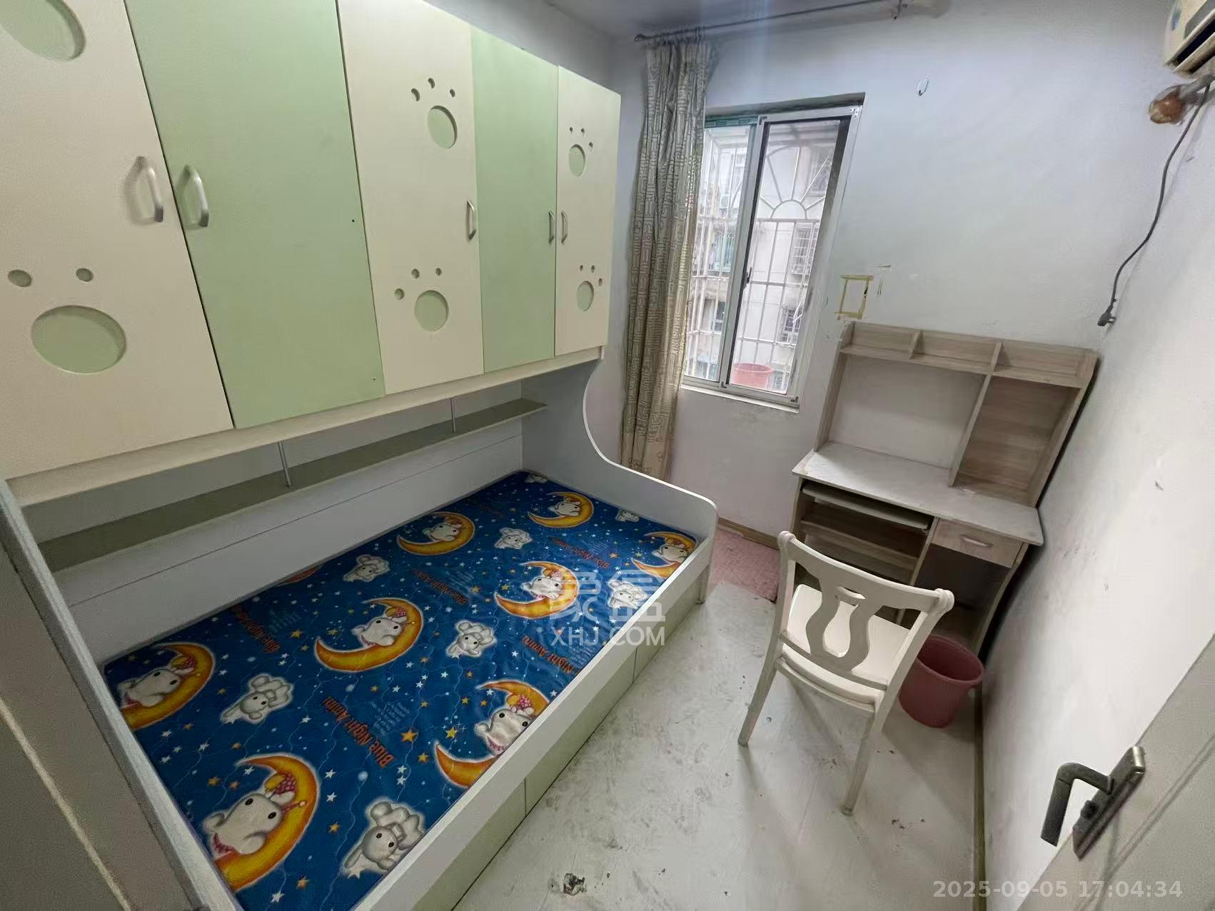 南园小区  3室2厅1卫    1900.0元/月 南园小区  3室2厅1卫    1900.0元/月室内图