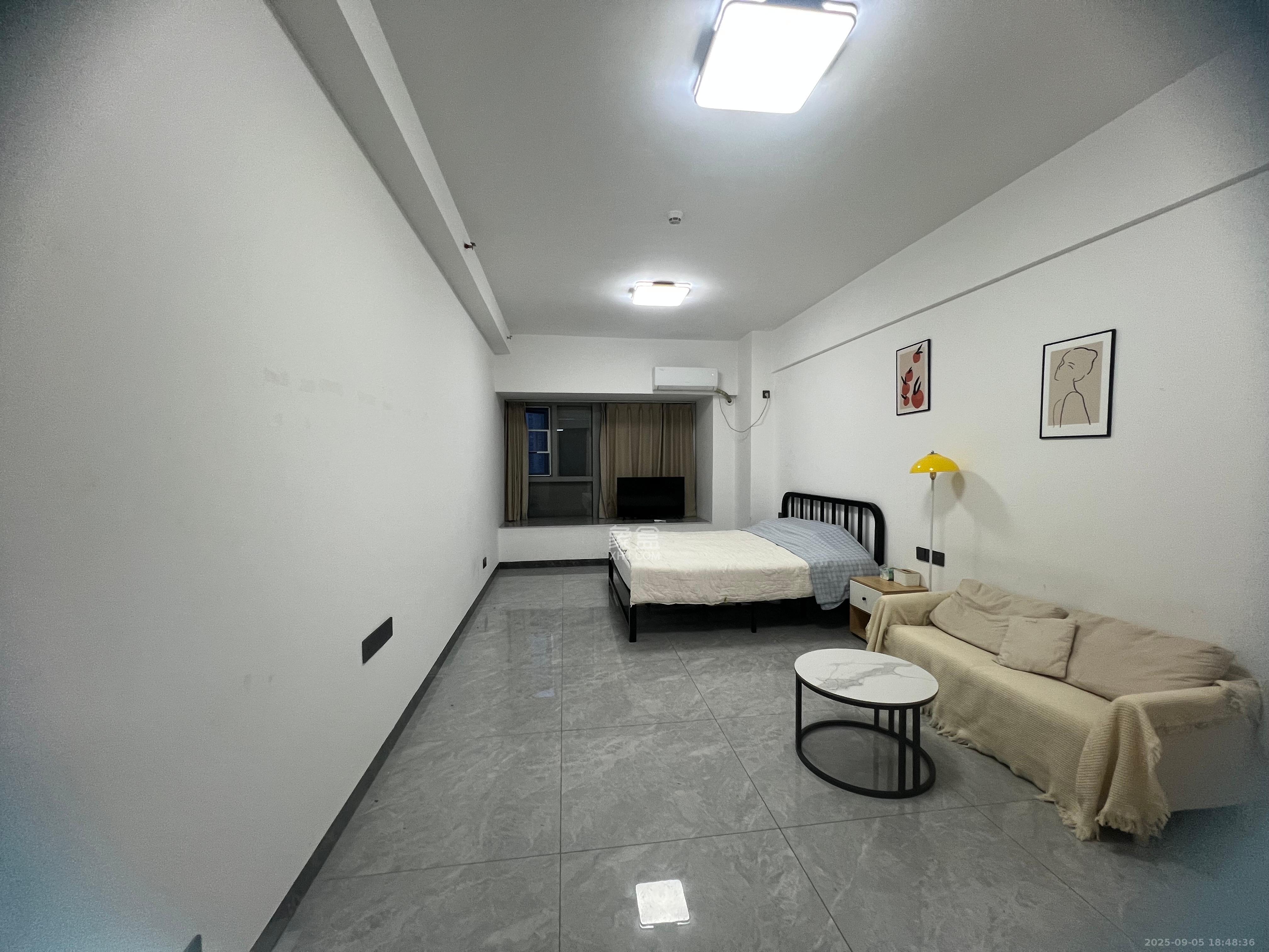 长房东旭国际  1室1厅1卫    1400.0元/月室内图