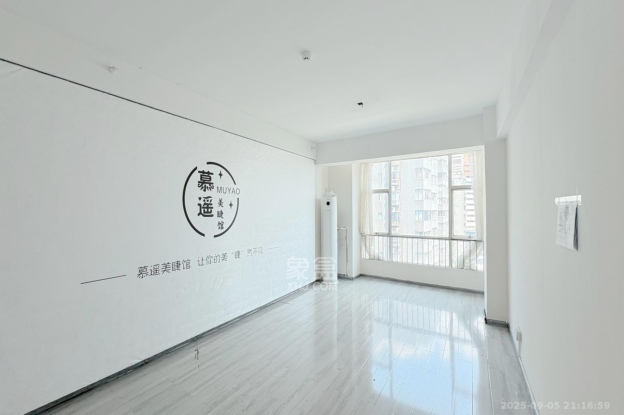五一新干线  1室1厅1卫    39.8万卧室