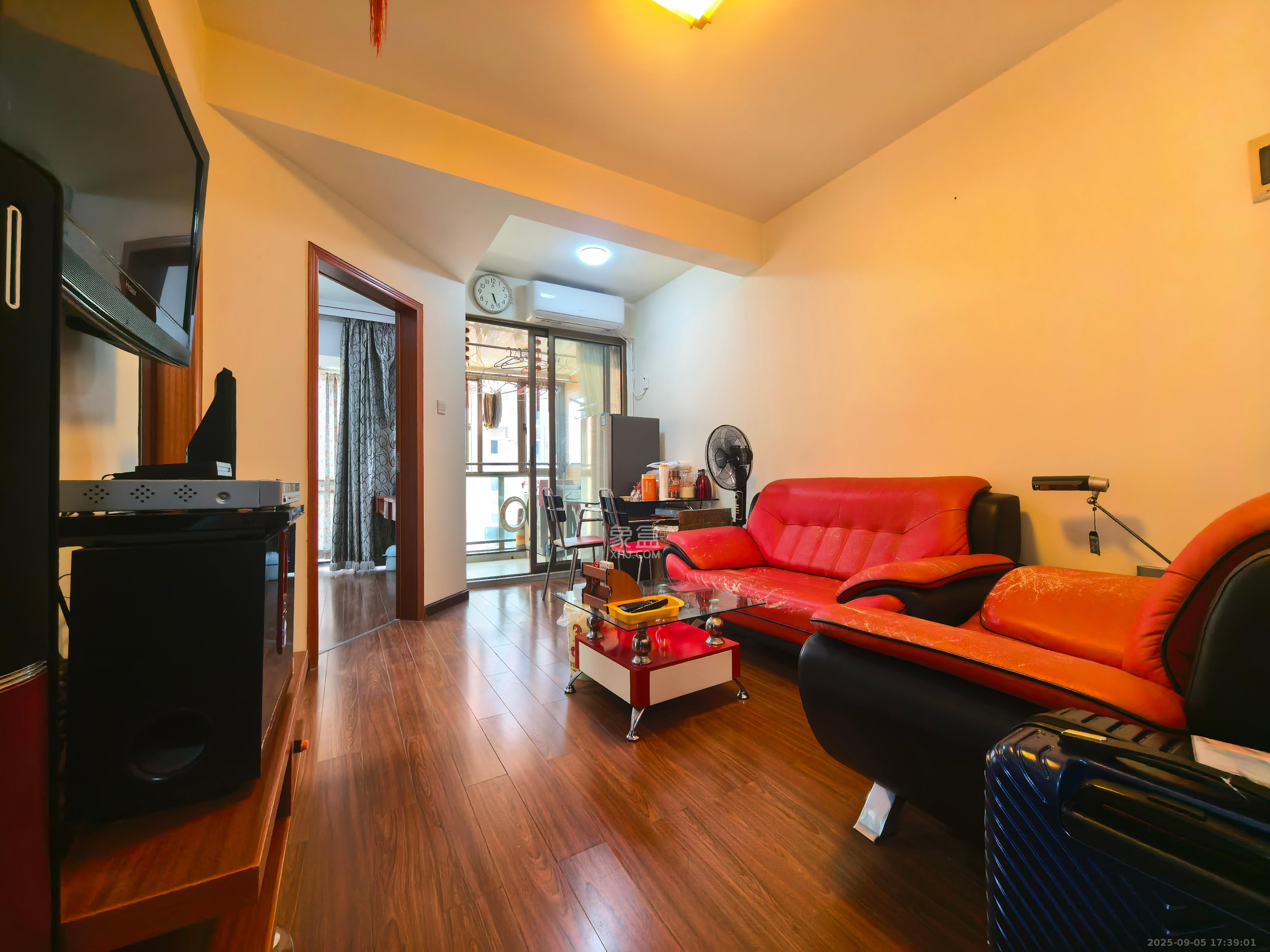 东上一品  2室1厅1卫    2600.0元/月 东上一品  2室1厅1卫    2600.0元/月室内图