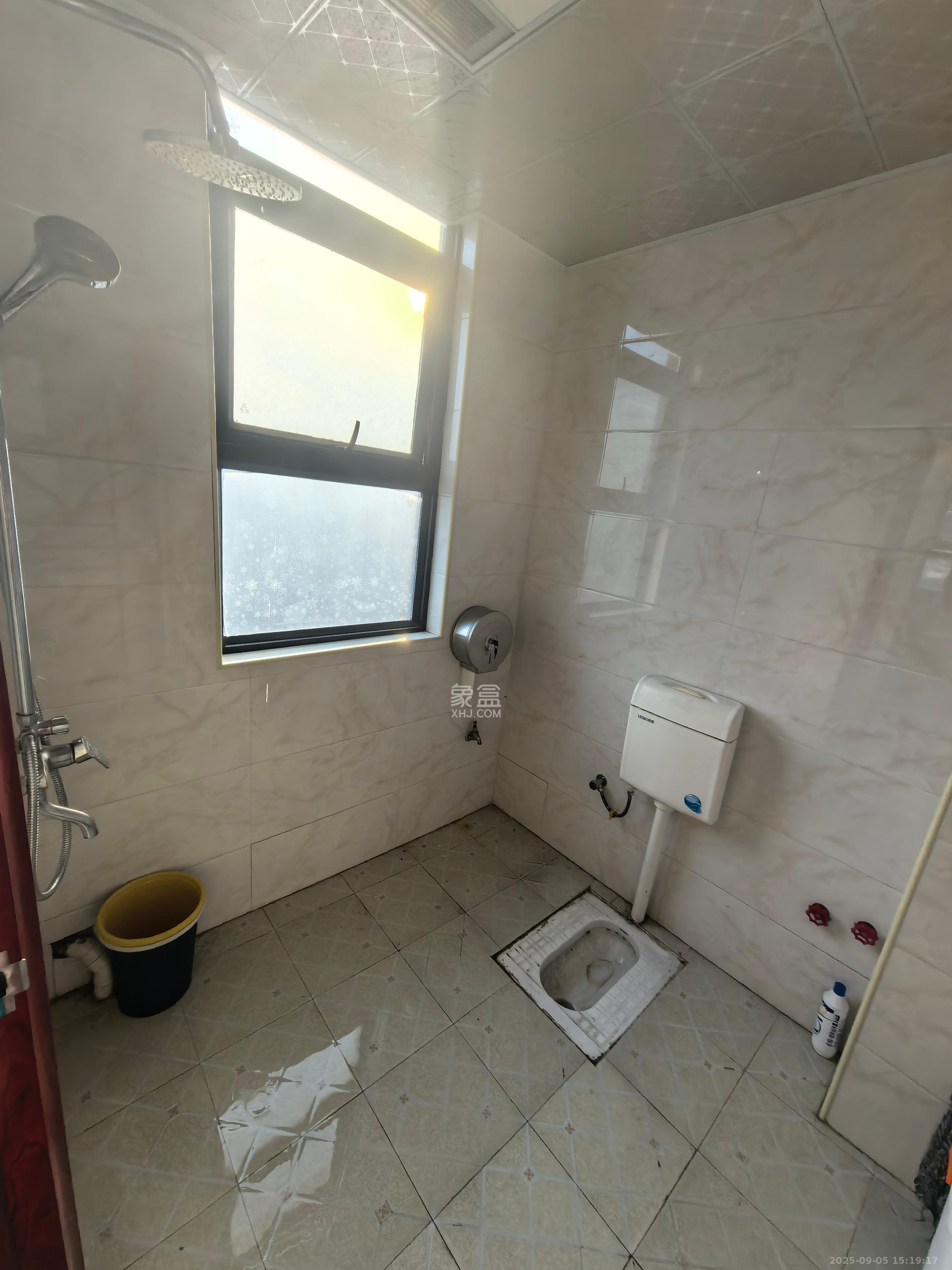 中特青年公寓  3室2厅2卫    1300.0元/月 中特青年公寓  3室2厅2卫    1300.0元/月室内图